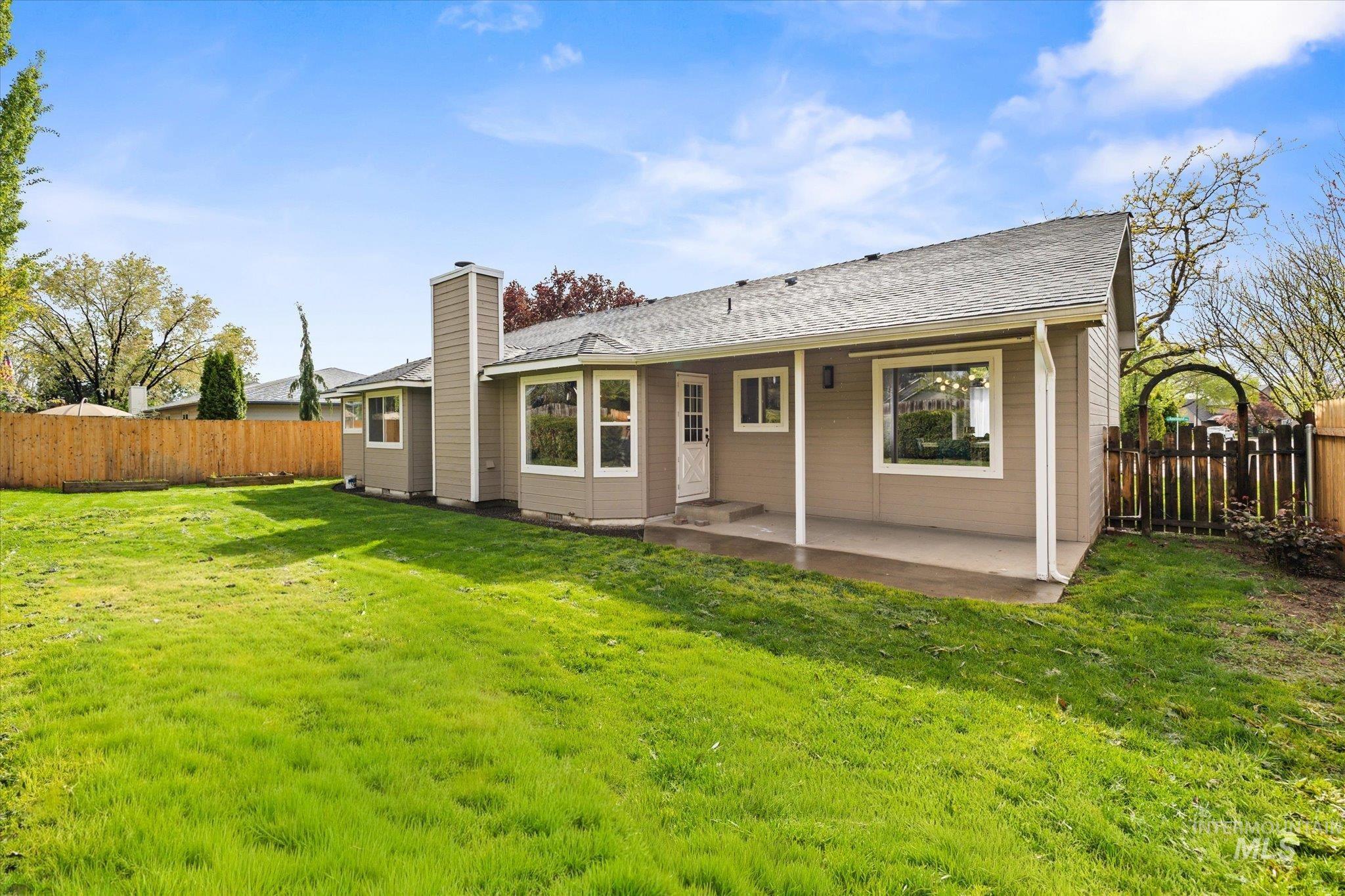 2250 N Amethyst, Meridian, Idaho 83646-0000, 3 Bedrooms, 2 Bathrooms, Residential For Sale, Price $494,000, 98982043