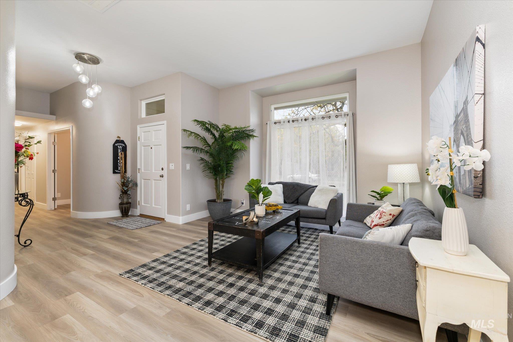 2250 N Amethyst, Meridian, Idaho 83646-0000, 3 Bedrooms, 2 Bathrooms, Residential For Sale, Price $494,000, 98982043