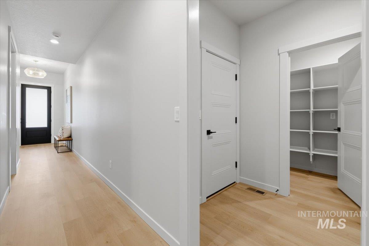 1733 Haystack Rd, Emmett, Idaho 83617, 3 Bedrooms, 2 Bathrooms, Residential For Sale, Price $499,900, 98982045