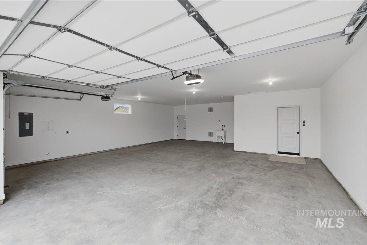 1733 Haystack Rd, Emmett, Idaho 83617, 3 Bedrooms, 2 Bathrooms, Residential For Sale, Price $499,900, 98982045