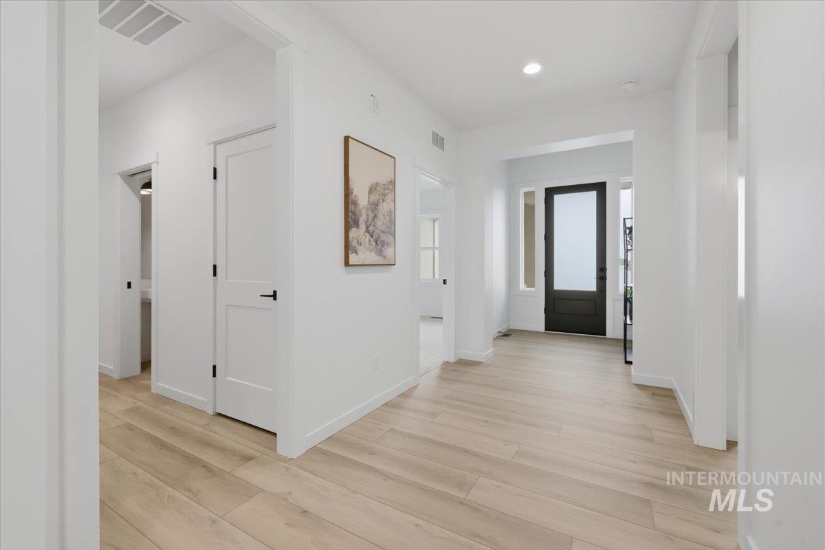 910 Whitewater Way, Emmett, Idaho 83617, 3 Bedrooms, 2.5 Bathrooms, Residential For Sale, Price $547,500, 98982048