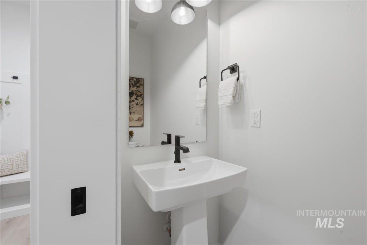 910 Whitewater Way, Emmett, Idaho 83617, 3 Bedrooms, 2.5 Bathrooms, Residential For Sale, Price $547,500, 98982048