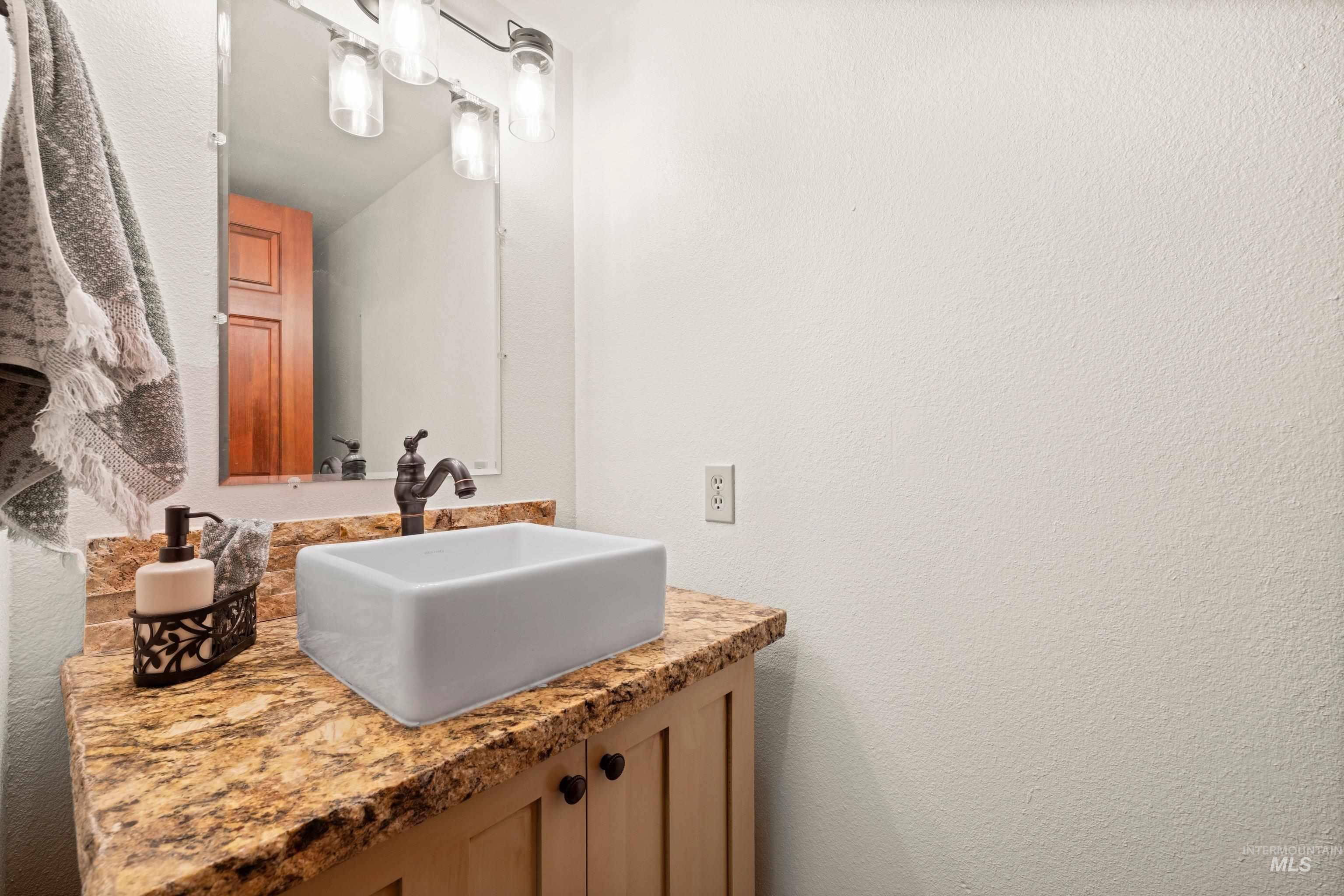 1921 N Incline Way, Meridian, Idaho 83646, 4 Bedrooms, 2.5 Bathrooms, Residential For Sale, Price $565,000, 98982051