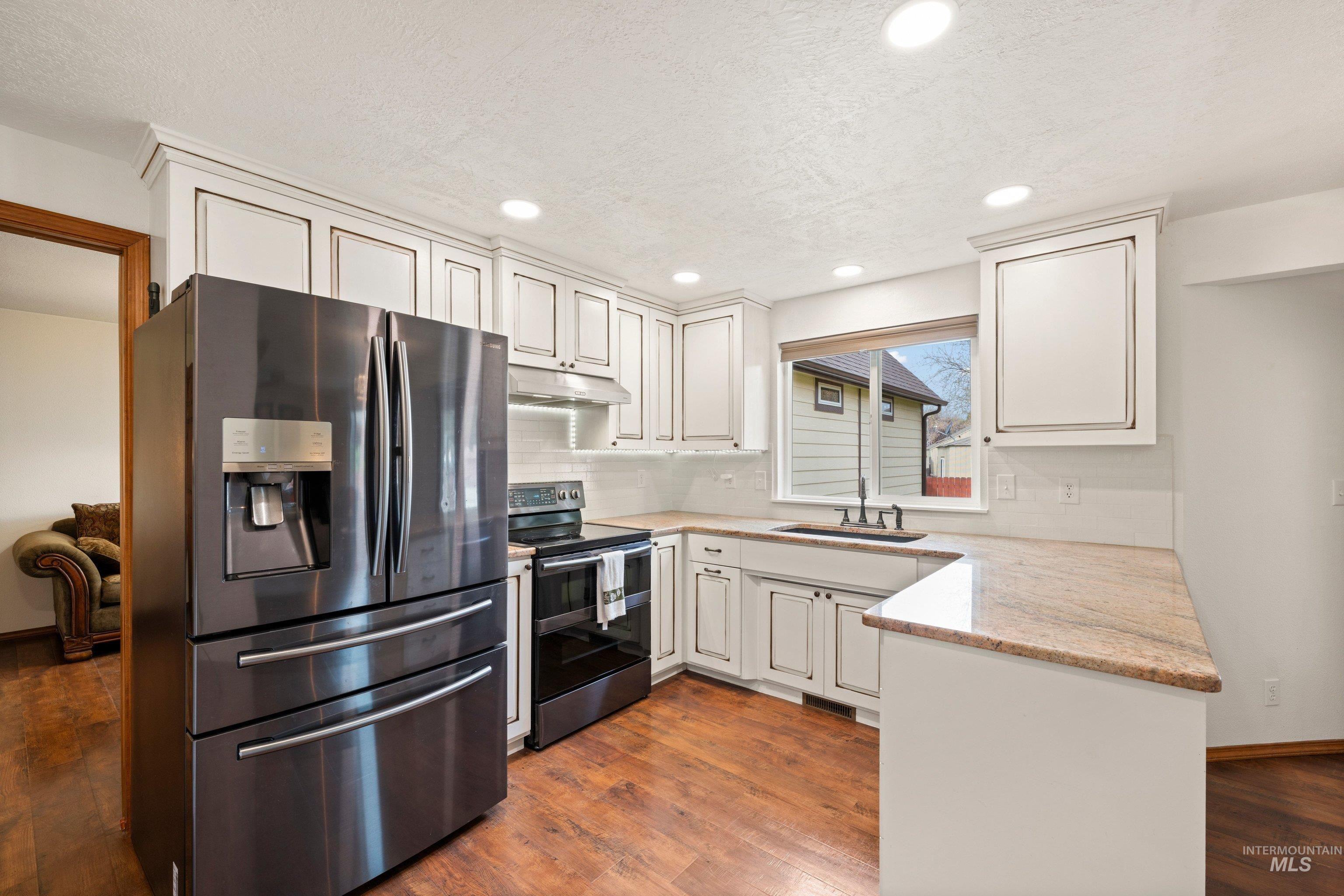 1921 N Incline Way, Meridian, Idaho 83646, 4 Bedrooms, 2.5 Bathrooms, Residential For Sale, Price $565,000, 98982051