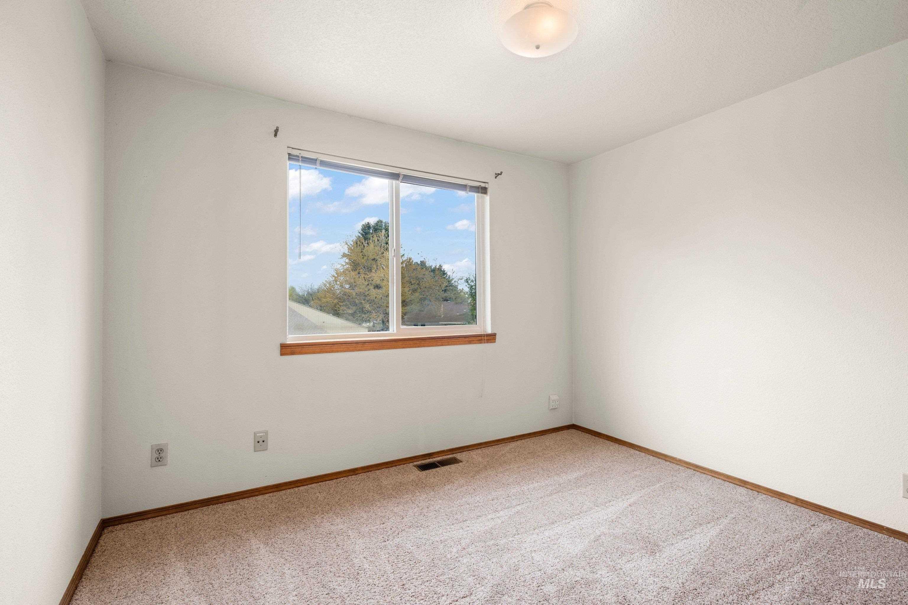 1921 N Incline Way, Meridian, Idaho 83646, 4 Bedrooms, 2.5 Bathrooms, Residential For Sale, Price $565,000, 98982051