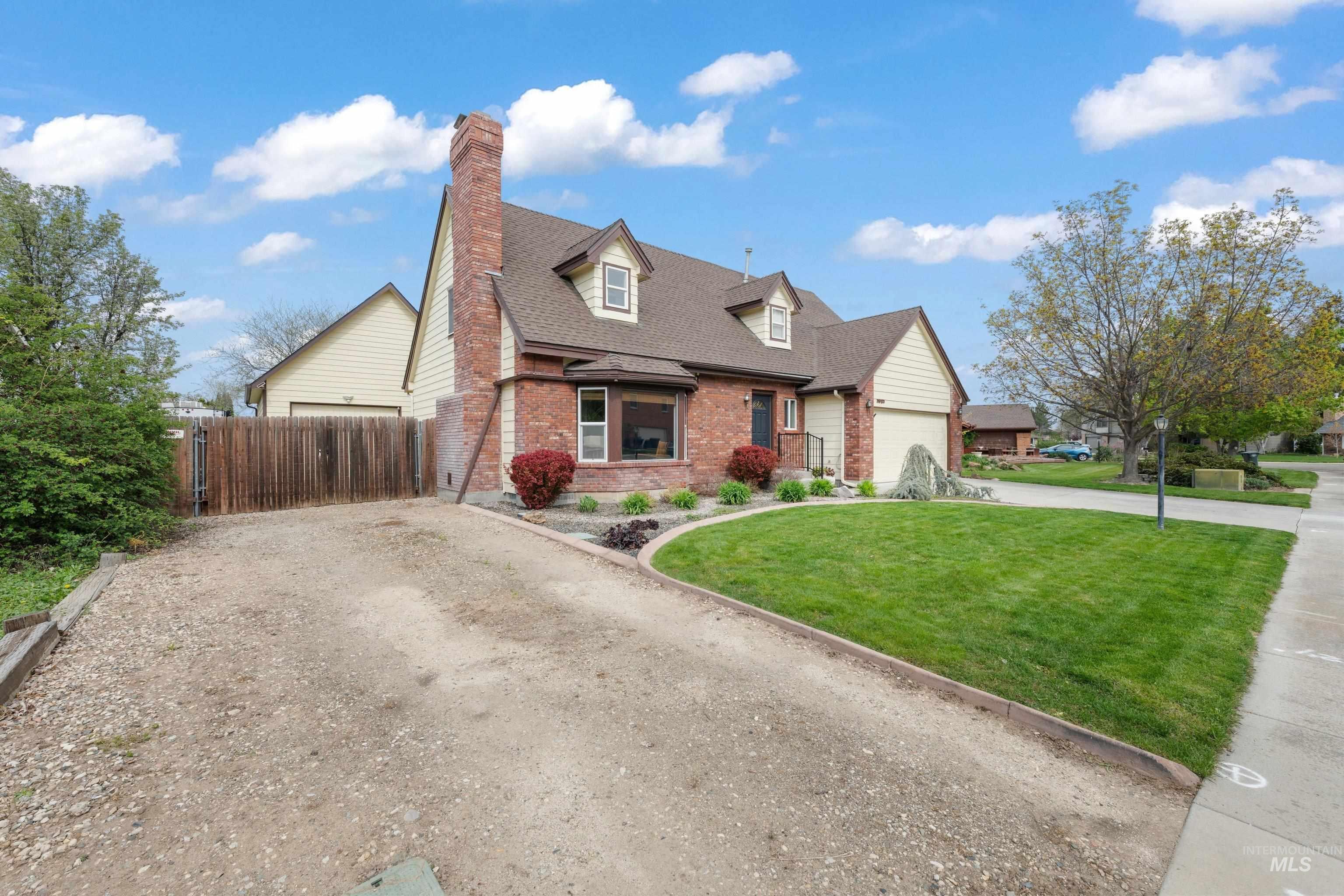 1921 N Incline Way, Meridian, Idaho 83646, 4 Bedrooms, 2.5 Bathrooms, Residential For Sale, Price $565,000, 98982051