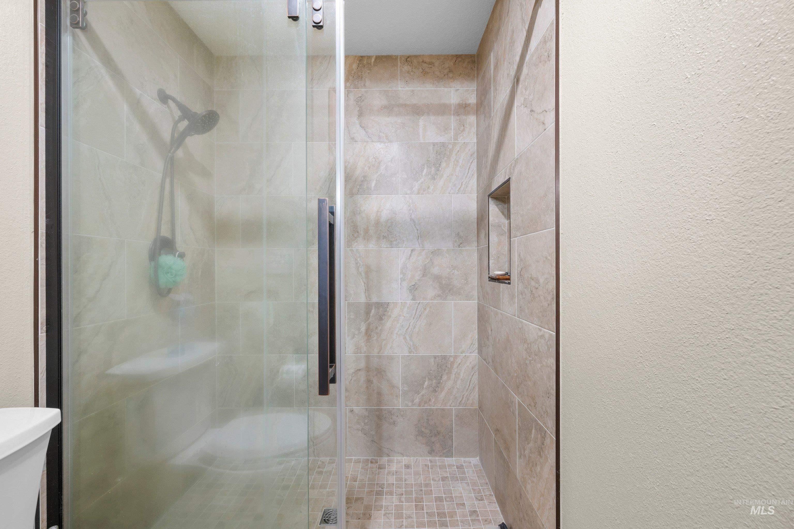 1921 N Incline Way, Meridian, Idaho 83646, 4 Bedrooms, 2.5 Bathrooms, Residential For Sale, Price $565,000, 98982051