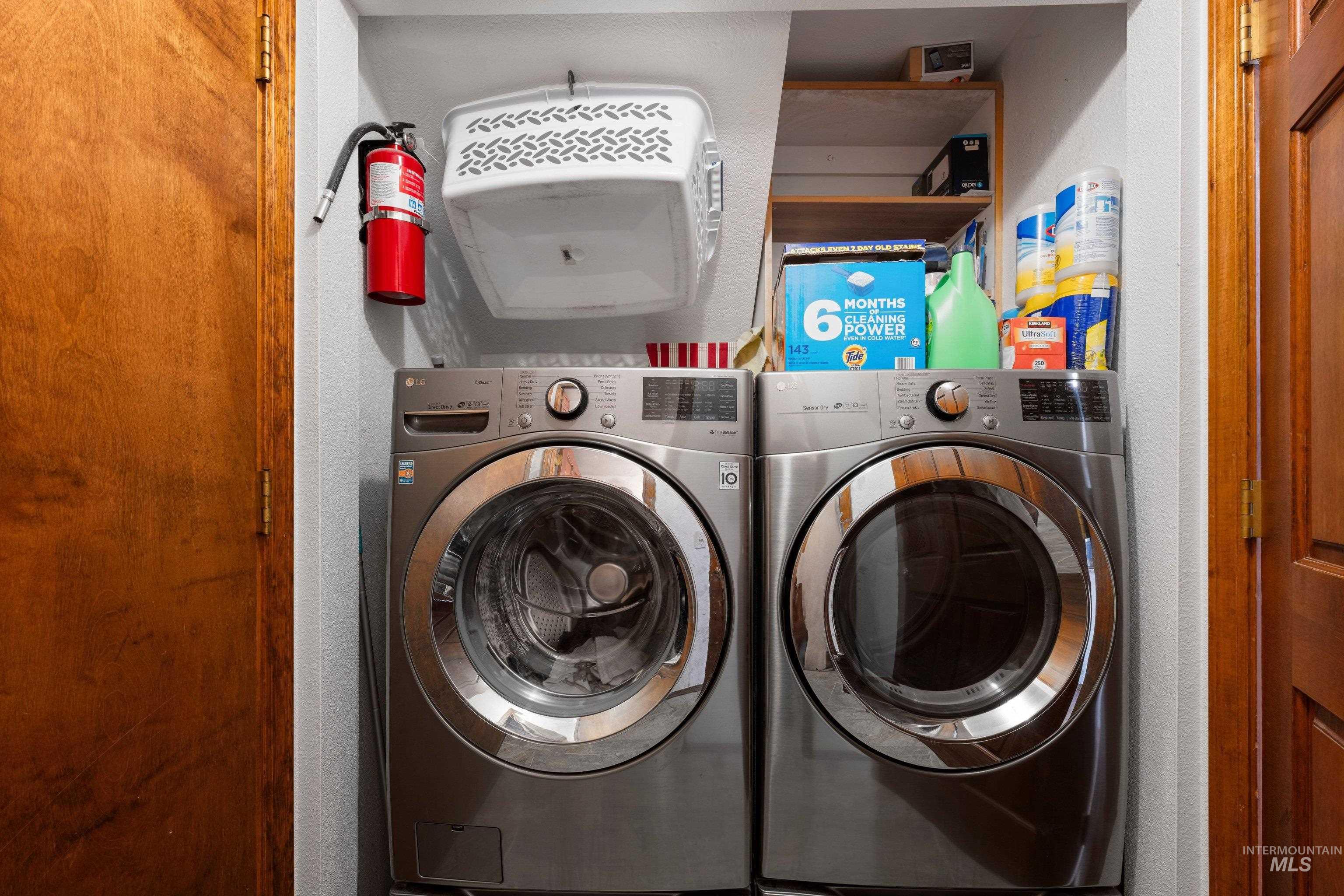 1921 N Incline Way, Meridian, Idaho 83646, 4 Bedrooms, 2.5 Bathrooms, Residential For Sale, Price $565,000, 98982051