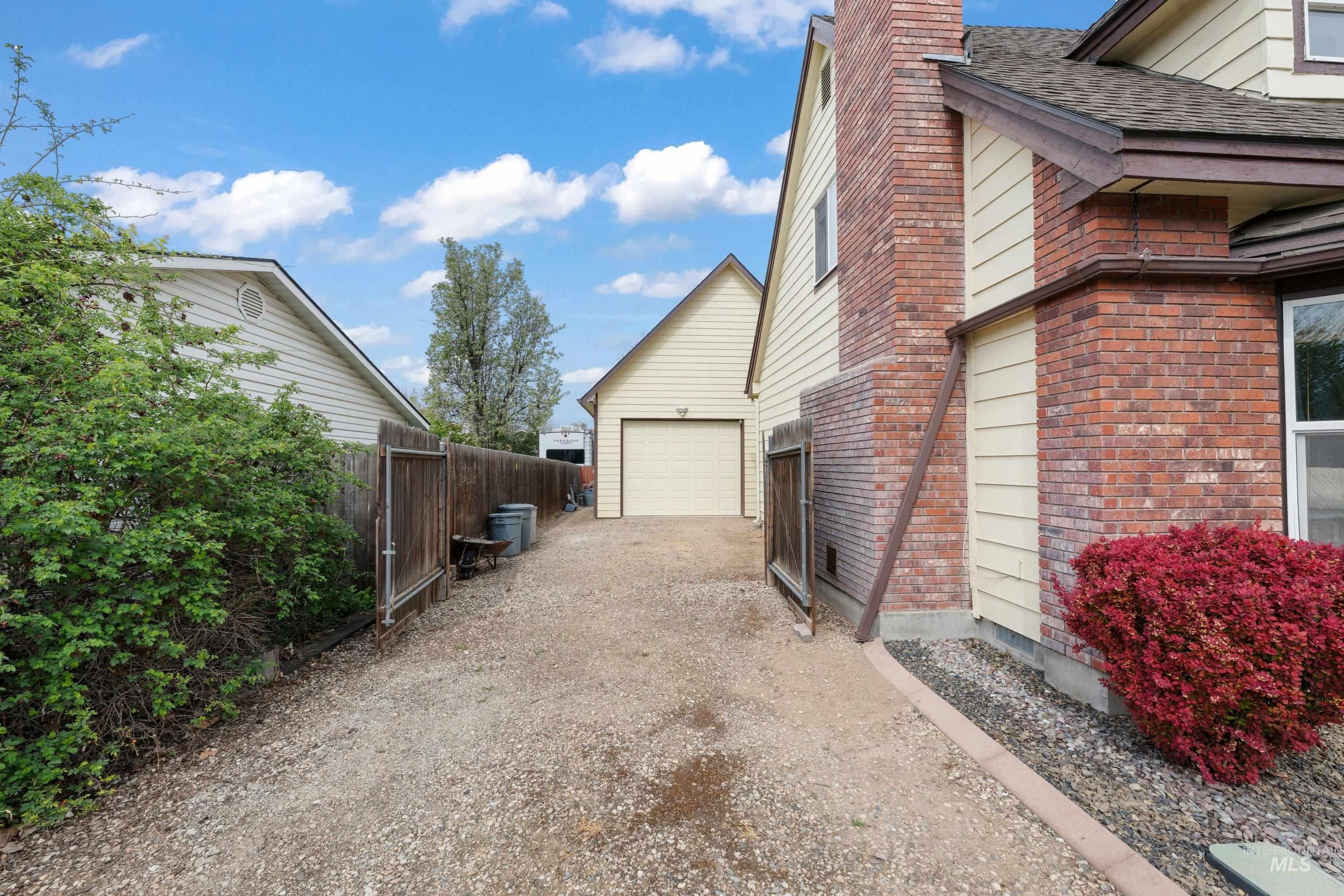 1921 N Incline Way, Meridian, Idaho 83646, 4 Bedrooms, 2.5 Bathrooms, Residential For Sale, Price $565,000, 98982051