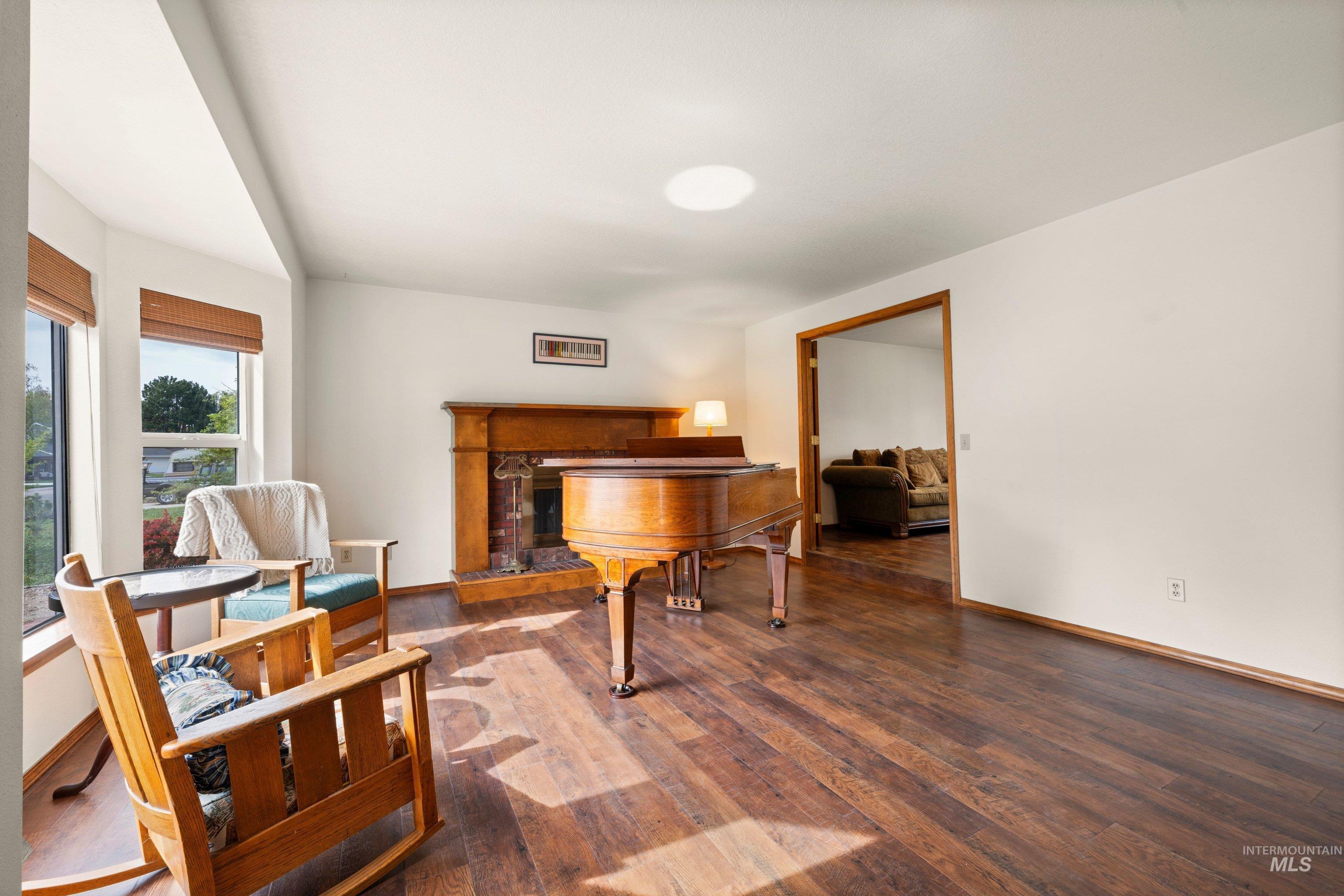 1921 N Incline Way, Meridian, Idaho 83646, 4 Bedrooms, 2.5 Bathrooms, Residential For Sale, Price $565,000, 98982051