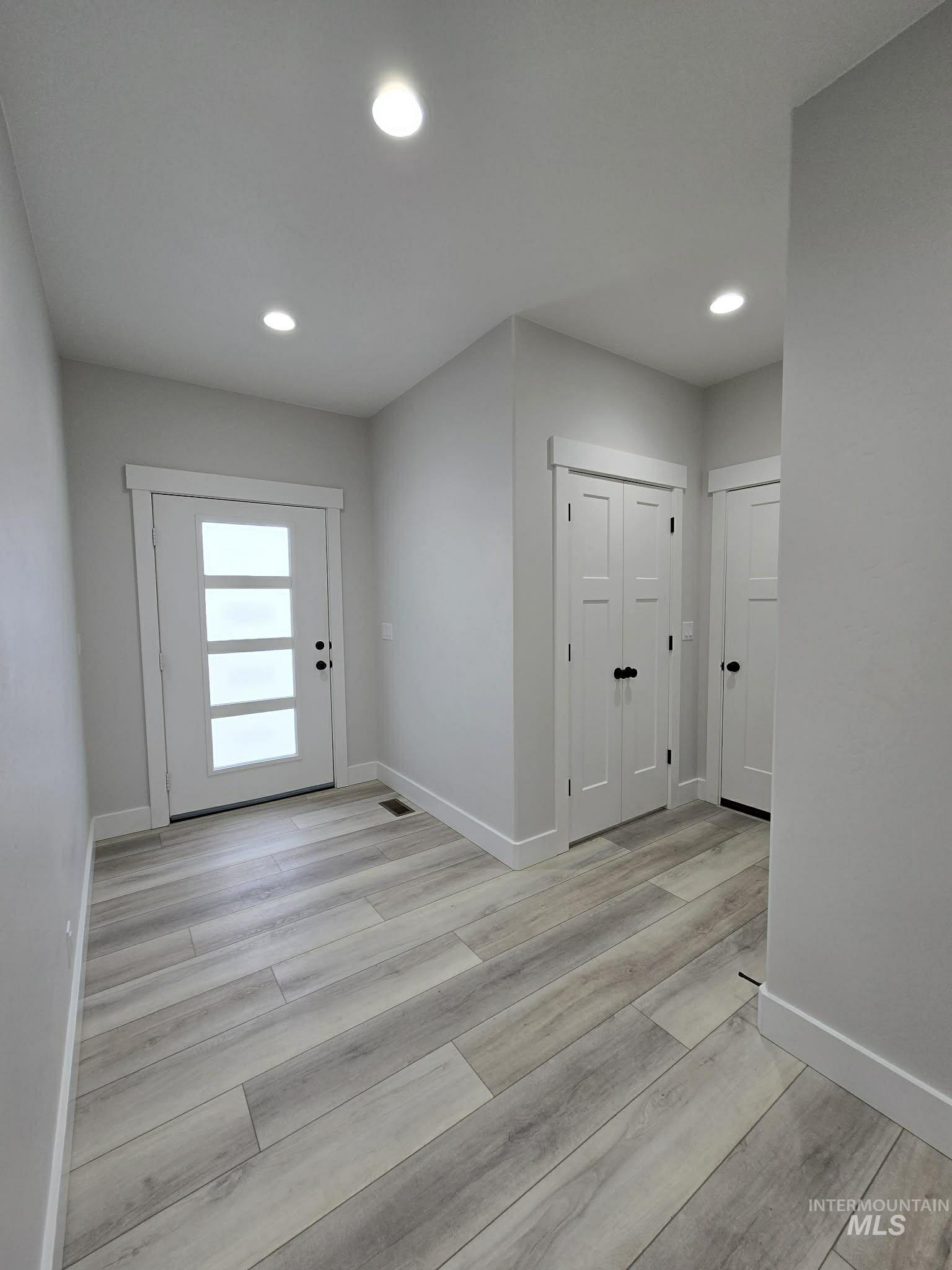 830 Salmon Dr, Heyburn, Idaho 83336, 3 Bedrooms, 2 Bathrooms, Residential For Sale, Price $419,999, 98982052