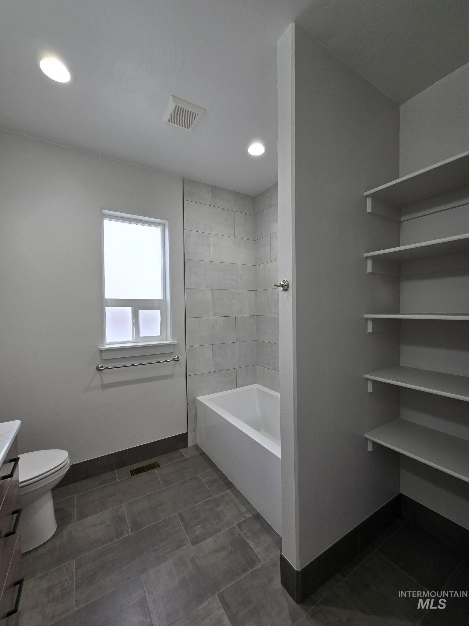 830 Salmon Dr, Heyburn, Idaho 83336, 3 Bedrooms, 2 Bathrooms, Residential For Sale, Price $419,999, 98982052