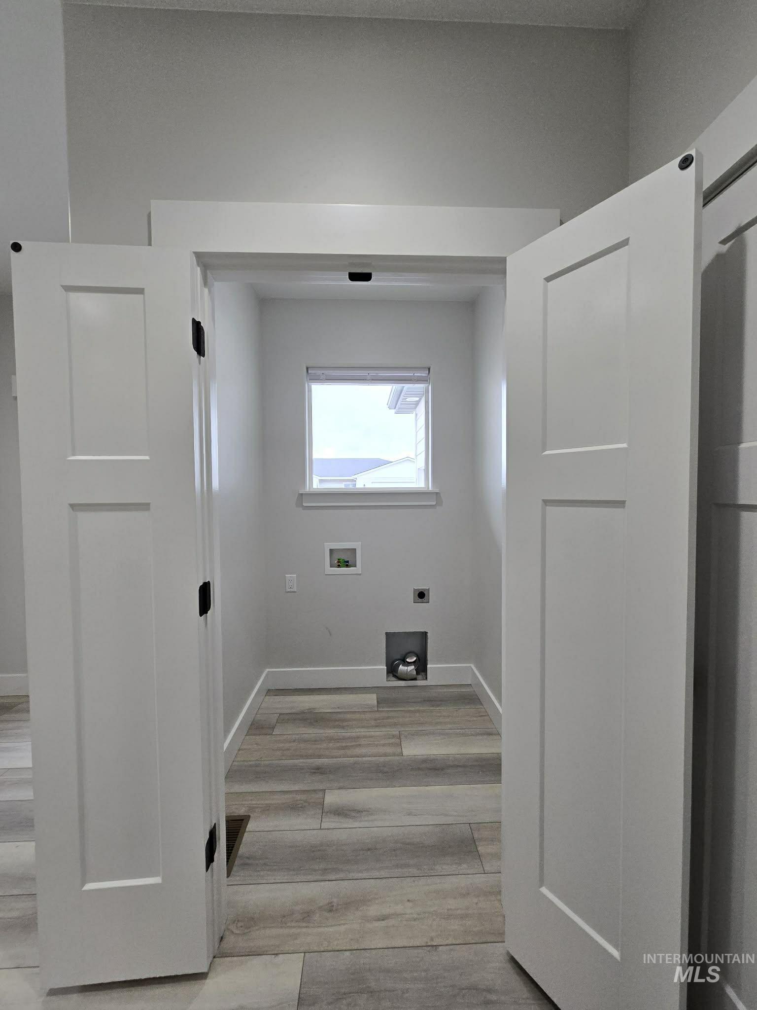 830 Salmon Dr, Heyburn, Idaho 83336, 3 Bedrooms, 2 Bathrooms, Residential For Sale, Price $419,999, 98982052