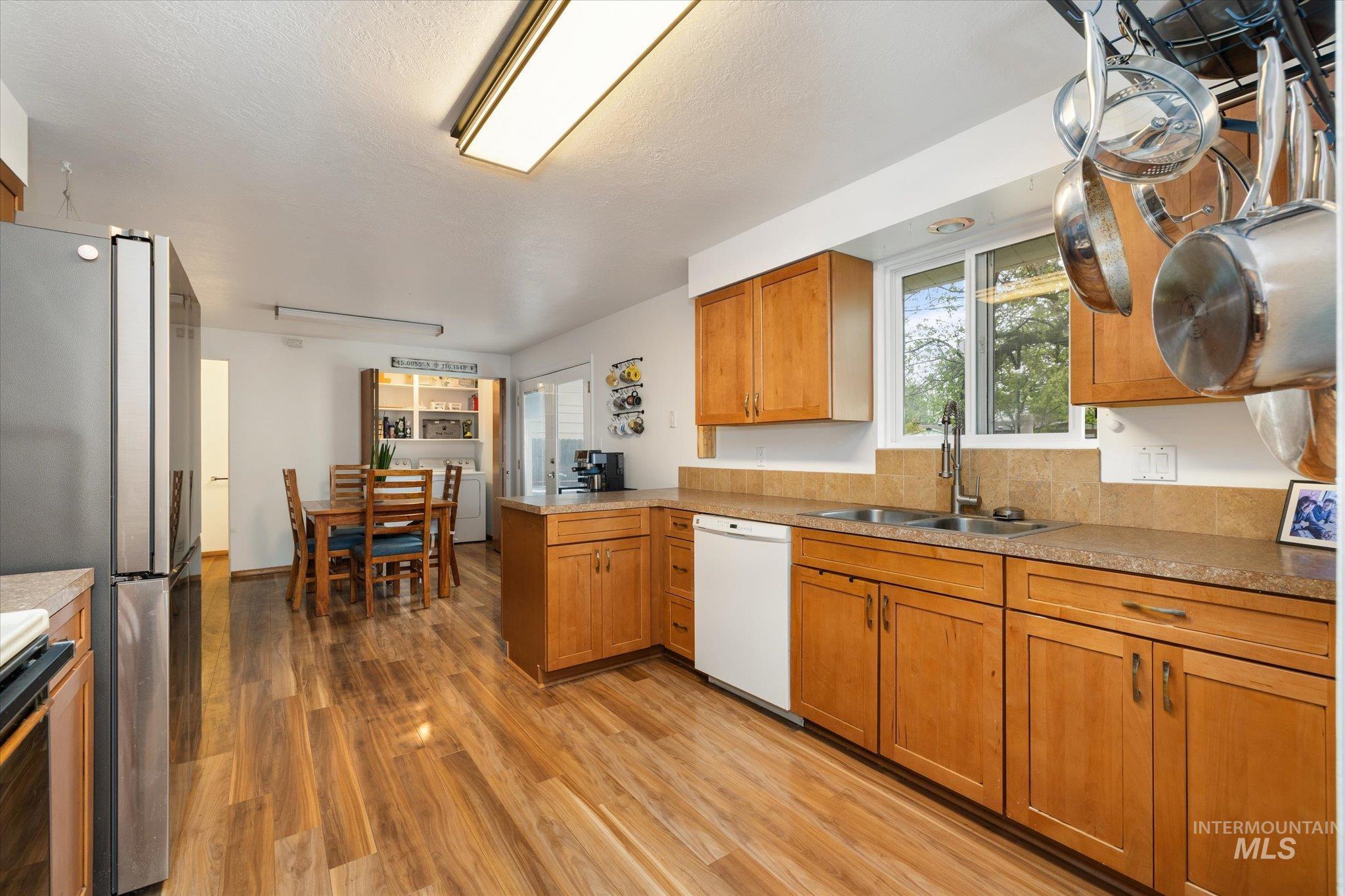 6159 S Grandjean Pl, Boise, Idaho 83709, 3 Bedrooms, 1.5 Bathrooms, Residential For Sale, Price $399,000,MLS 98982054