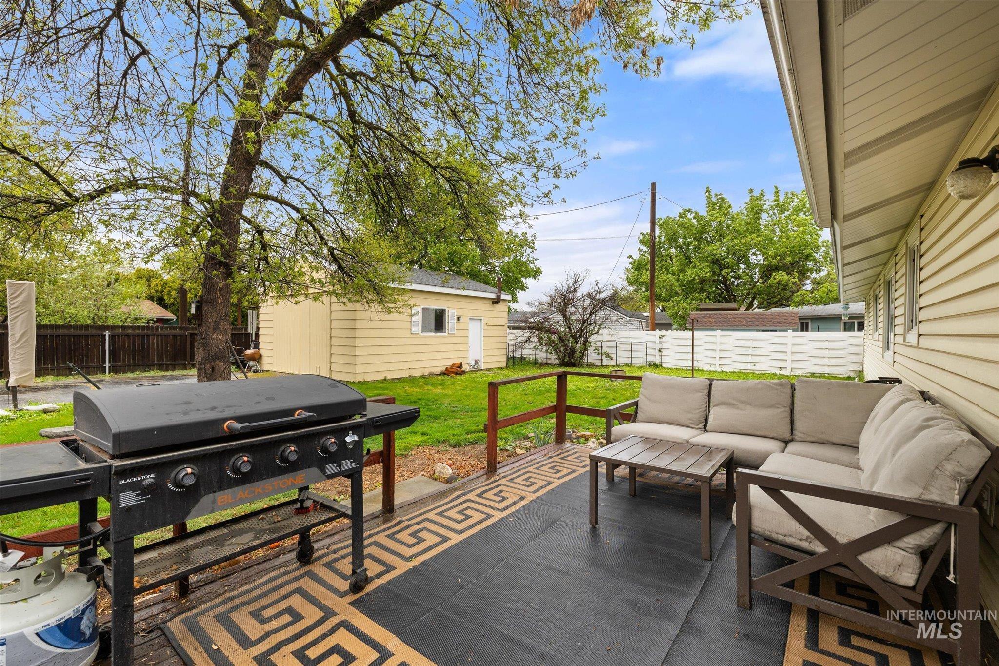 6159 S Grandjean Pl, Boise, Idaho 83709, 3 Bedrooms, 1.5 Bathrooms, Residential For Sale, Price $399,000,MLS 98982054