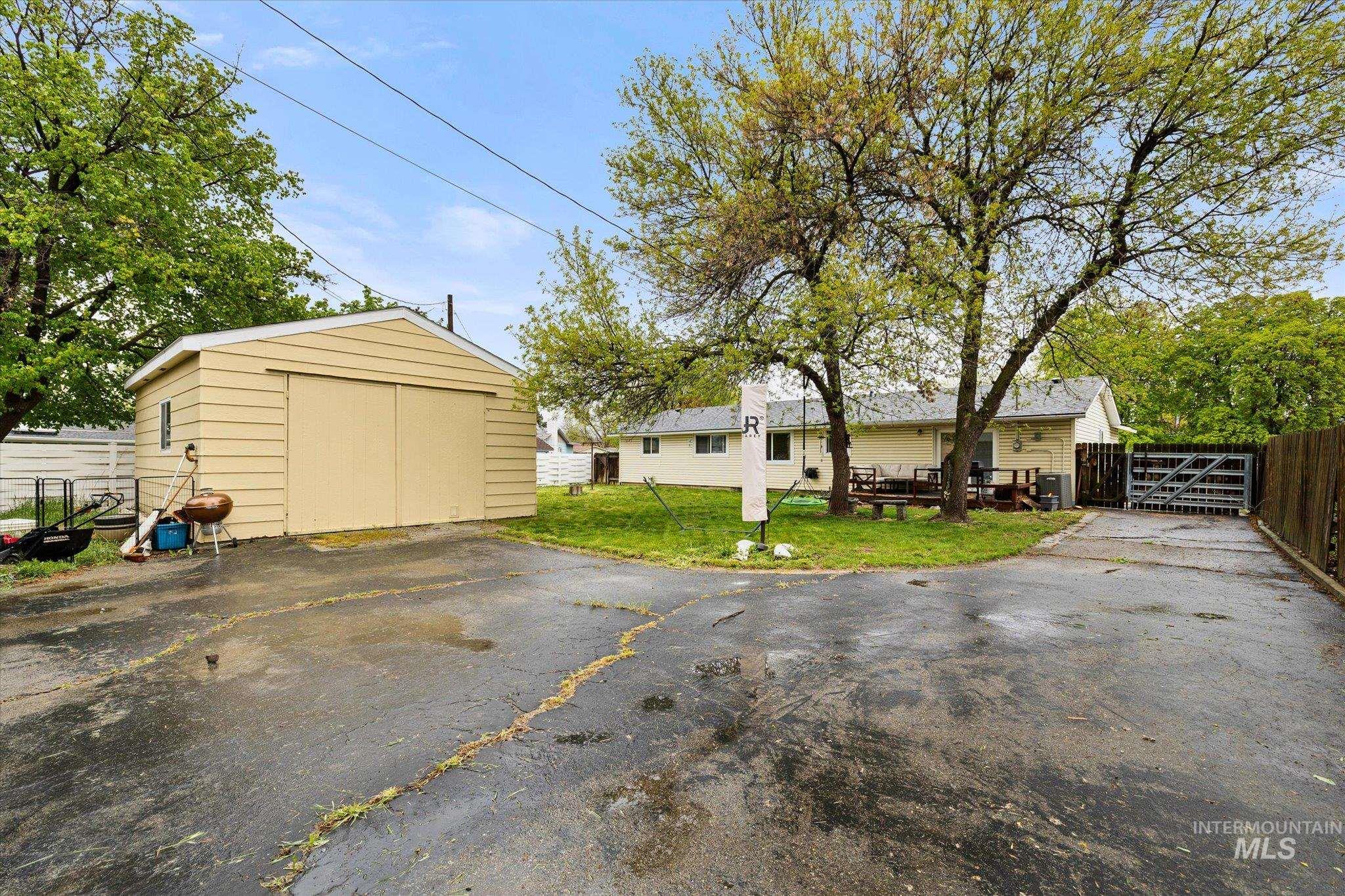 6159 S Grandjean Pl, Boise, Idaho 83709, 3 Bedrooms, 1.5 Bathrooms, Residential For Sale, Price $399,000,MLS 98982054