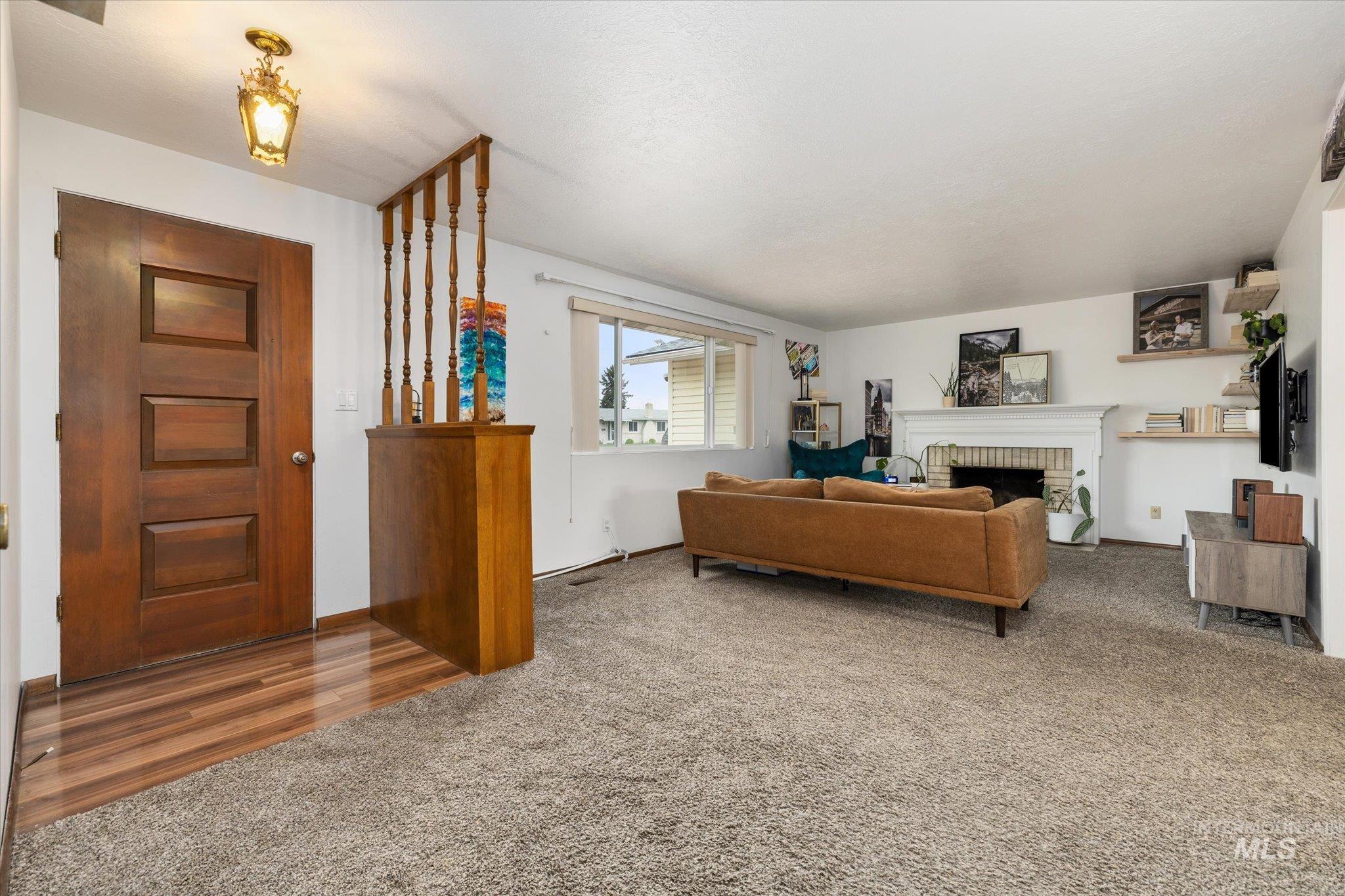 6159 S Grandjean Pl, Boise, Idaho 83709, 3 Bedrooms, 1.5 Bathrooms, Residential For Sale, Price $399,000,MLS 98982054