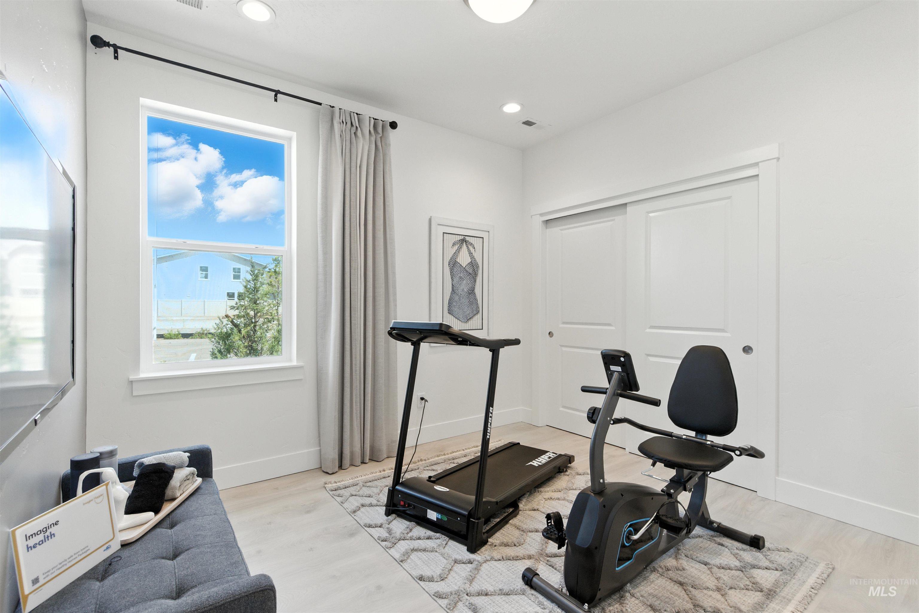 5868 N Static Line Ave, Meridian, Idaho 83646, 3 Bedrooms, 2 Bathrooms, Residential For Sale, Price $427,990, 98982055