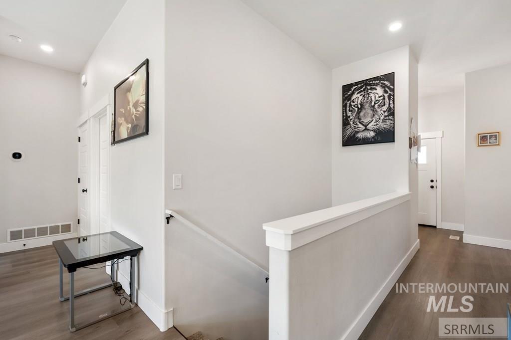 4201 N Zona Way, Idaho Falls, Idaho 83401-0000, 3 Bedrooms, 2 Bathrooms, Residential For Sale, Price $415,000, 98982062