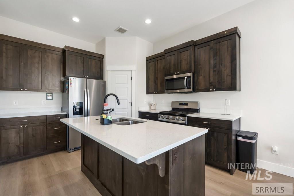 4201 N Zona Way, Idaho Falls, Idaho 83401-0000, 3 Bedrooms, 2 Bathrooms, Residential For Sale, Price $415,000, 98982062