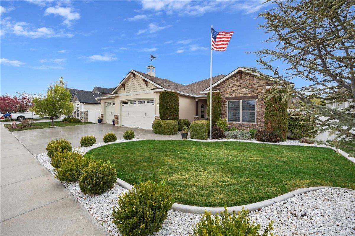 638 Sunfire Dr., Twin Falls, Idaho 83301, 3 Bedrooms, 2.5 Bathrooms, Residential For Sale, Price $509,900, 98982065
