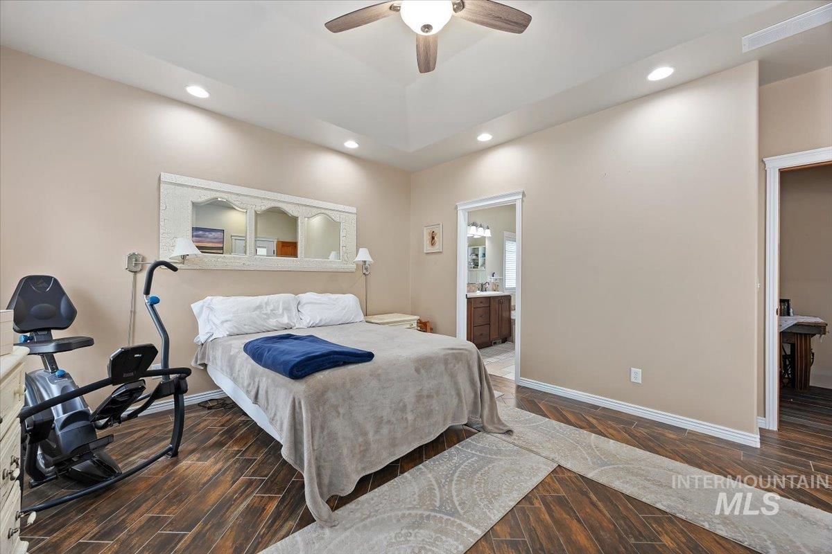 638 Sunfire Dr., Twin Falls, Idaho 83301, 3 Bedrooms, 2.5 Bathrooms, Residential For Sale, Price $509,900, 98982065