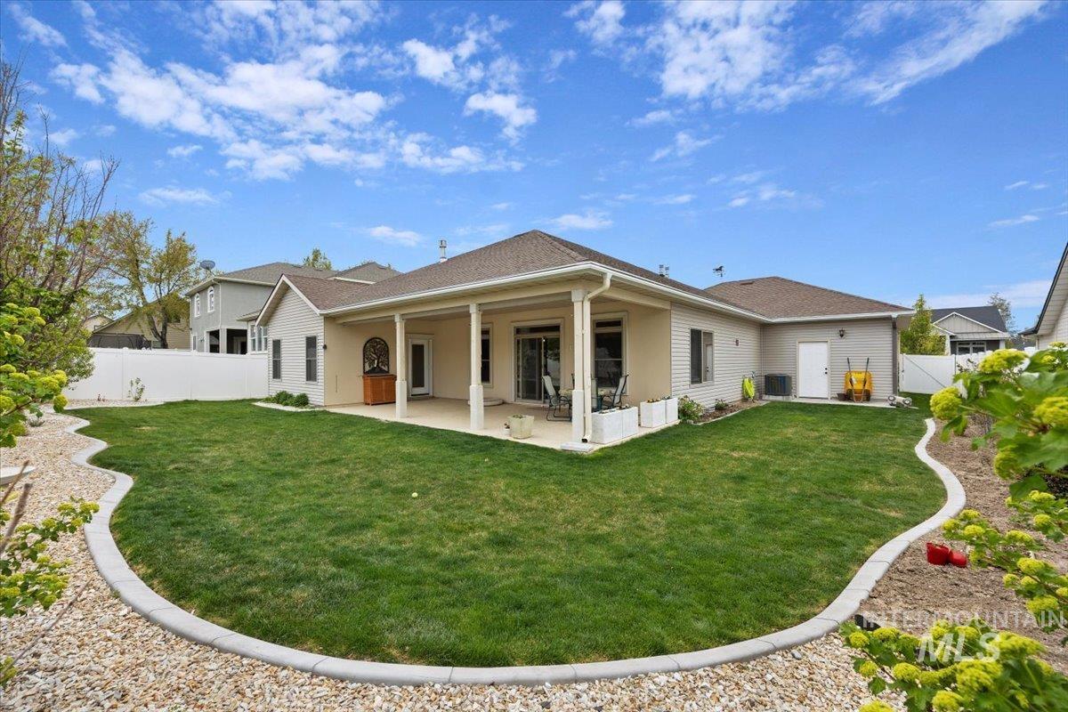 638 Sunfire Dr., Twin Falls, Idaho 83301, 3 Bedrooms, 2.5 Bathrooms, Residential For Sale, Price $509,900, 98982065