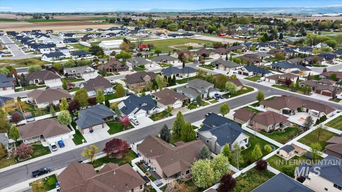 638 Sunfire Dr., Twin Falls, Idaho 83301, 3 Bedrooms, 2.5 Bathrooms, Residential For Sale, Price $509,900, 98982065