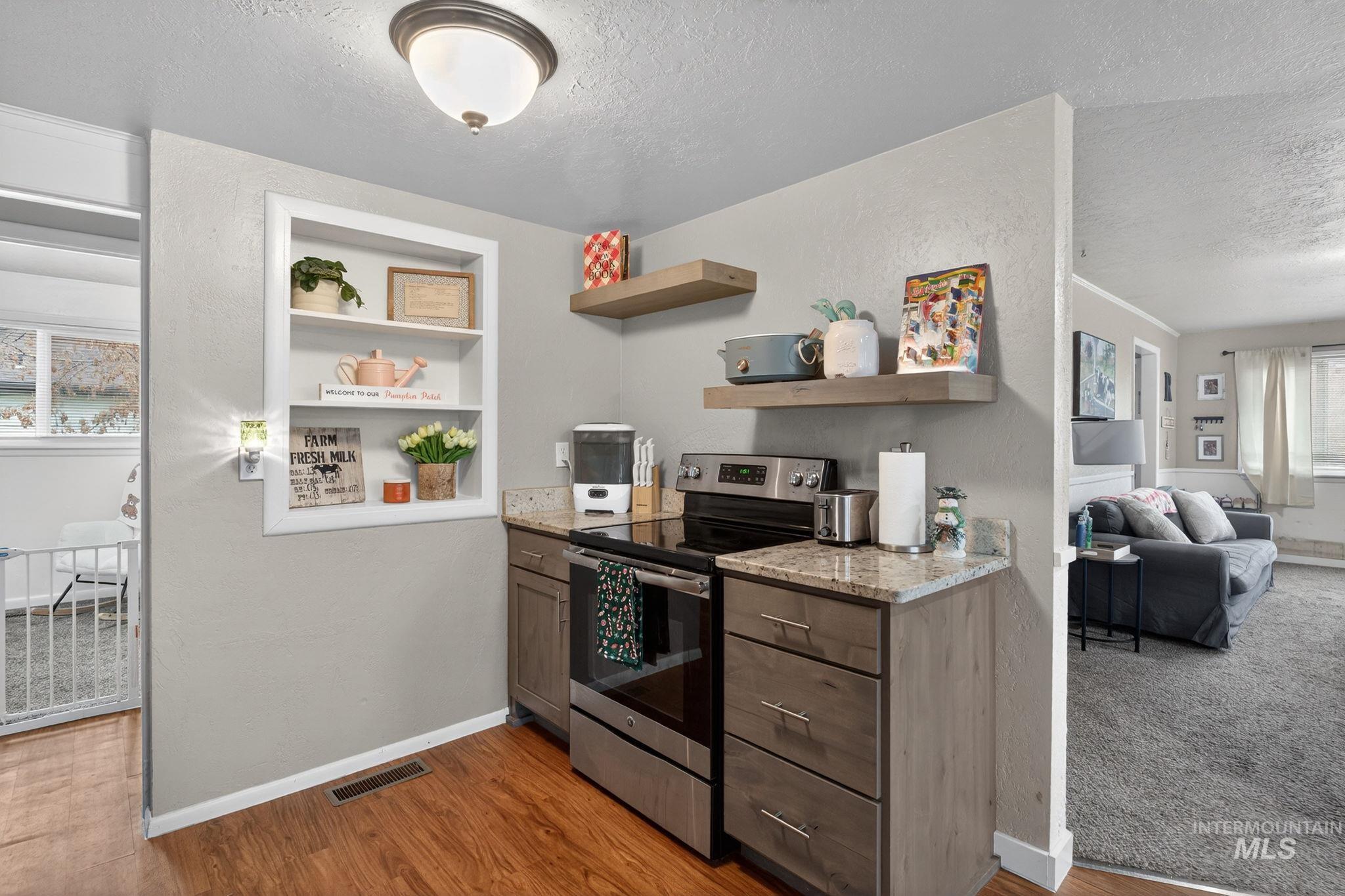 337 N Johnson Avenue, Pocatello, Idaho 83204, 3 Bedrooms, 1 Bathroom, Residential For Sale, Price $275,000, 98982068