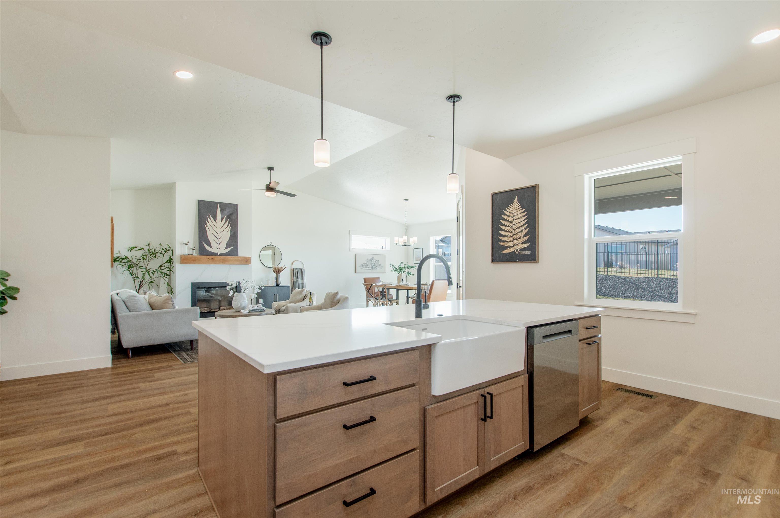 405 S Diesel Way, Boise, Idaho 83716, 4 Bedrooms, 2.5 Bathrooms, Residential For Sale, Price $559,900,MLS 98982069