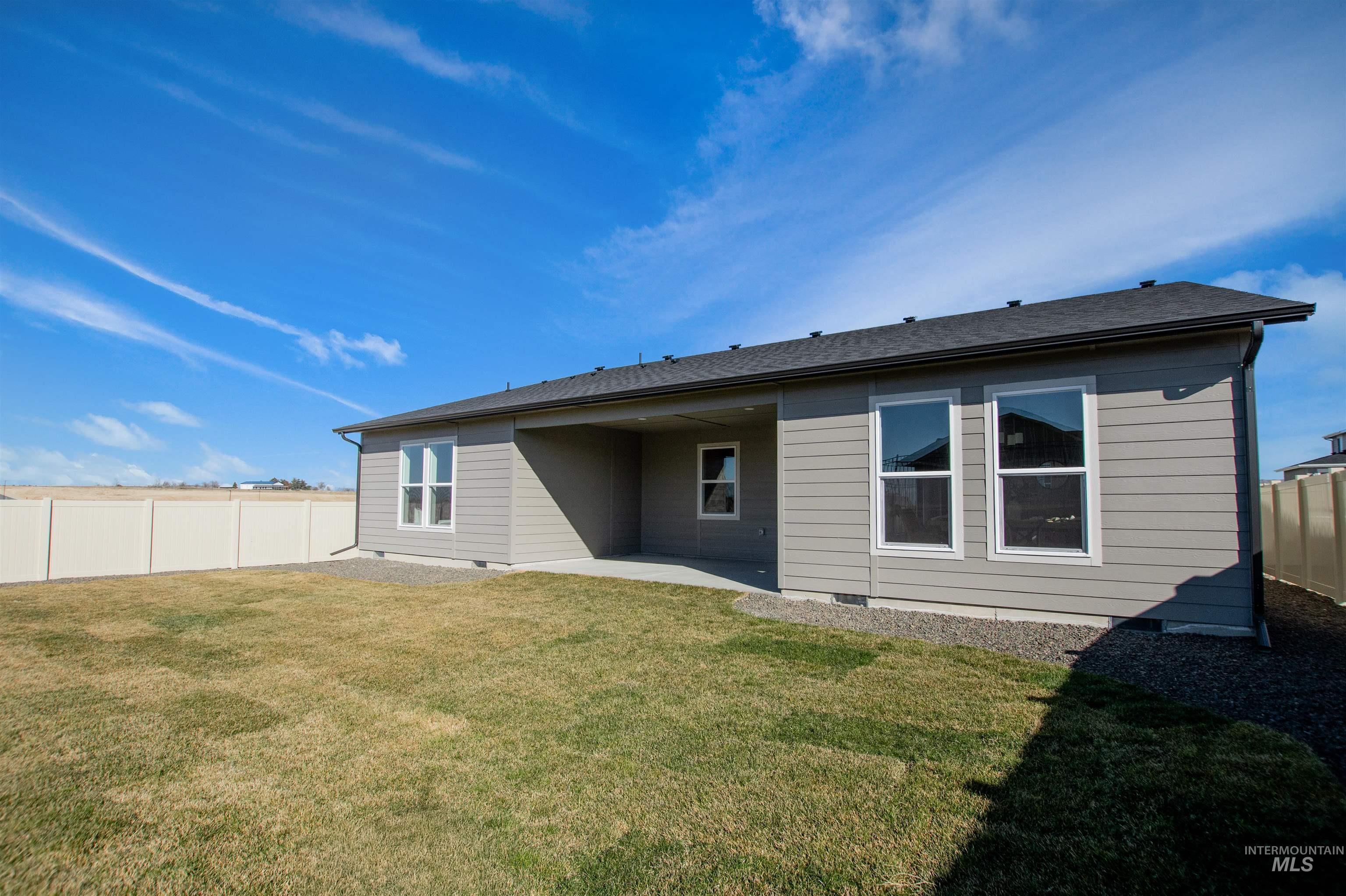 405 S Diesel Way, Boise, Idaho 83716, 4 Bedrooms, 2.5 Bathrooms, Residential For Sale, Price $559,900,MLS 98982069