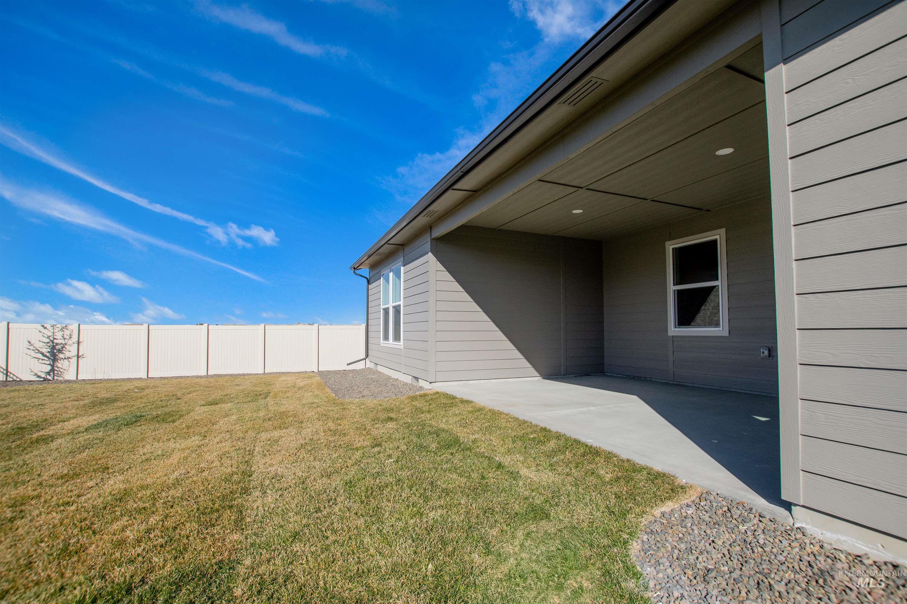 405 S Diesel Way, Boise, Idaho 83716, 4 Bedrooms, 2.5 Bathrooms, Residential For Sale, Price $559,900,MLS 98982069