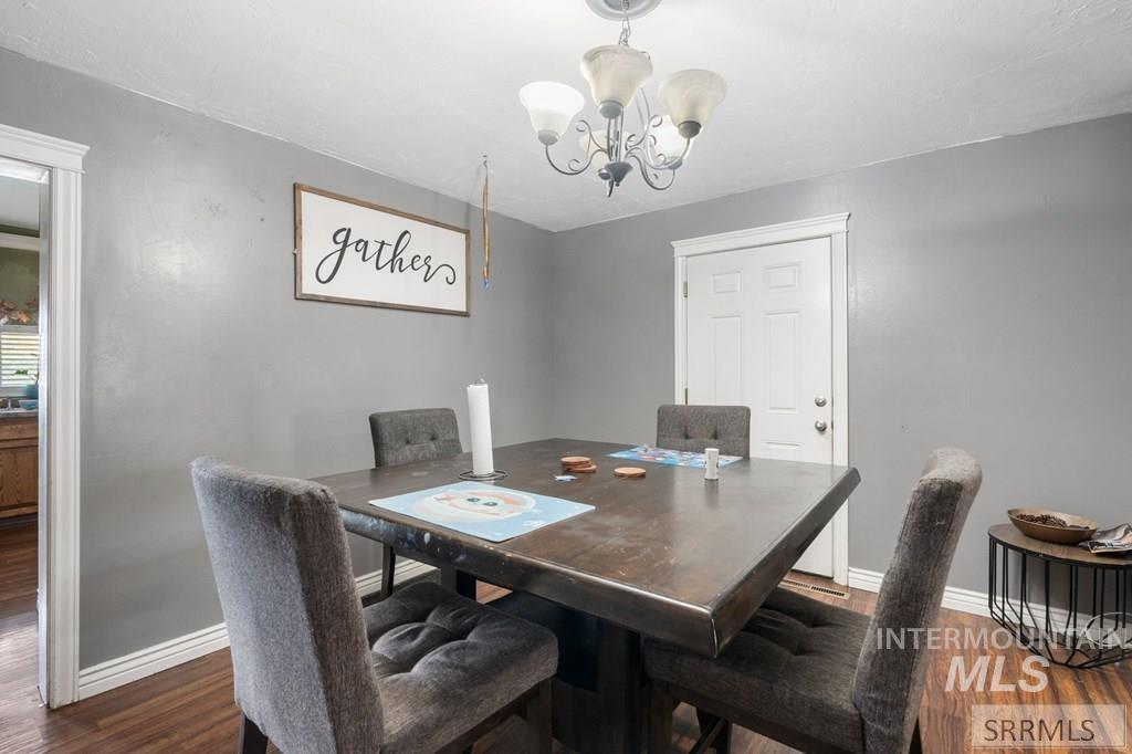 1164 Cassia Avenue, Idaho Falls, Idaho 83402, 3 Bedrooms, 1 Bathroom, Residential For Sale, Price $325,000, 98982070