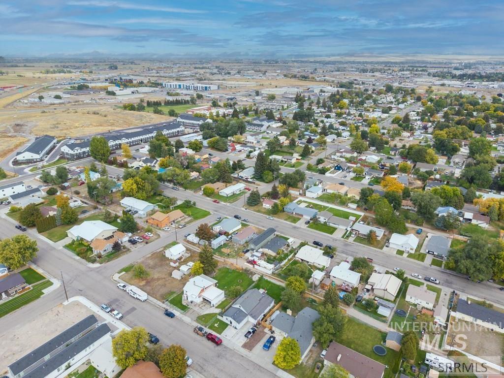 1164 Cassia Avenue, Idaho Falls, Idaho 83402, 3 Bedrooms, 1 Bathroom, Residential For Sale, Price $325,000, 98982070