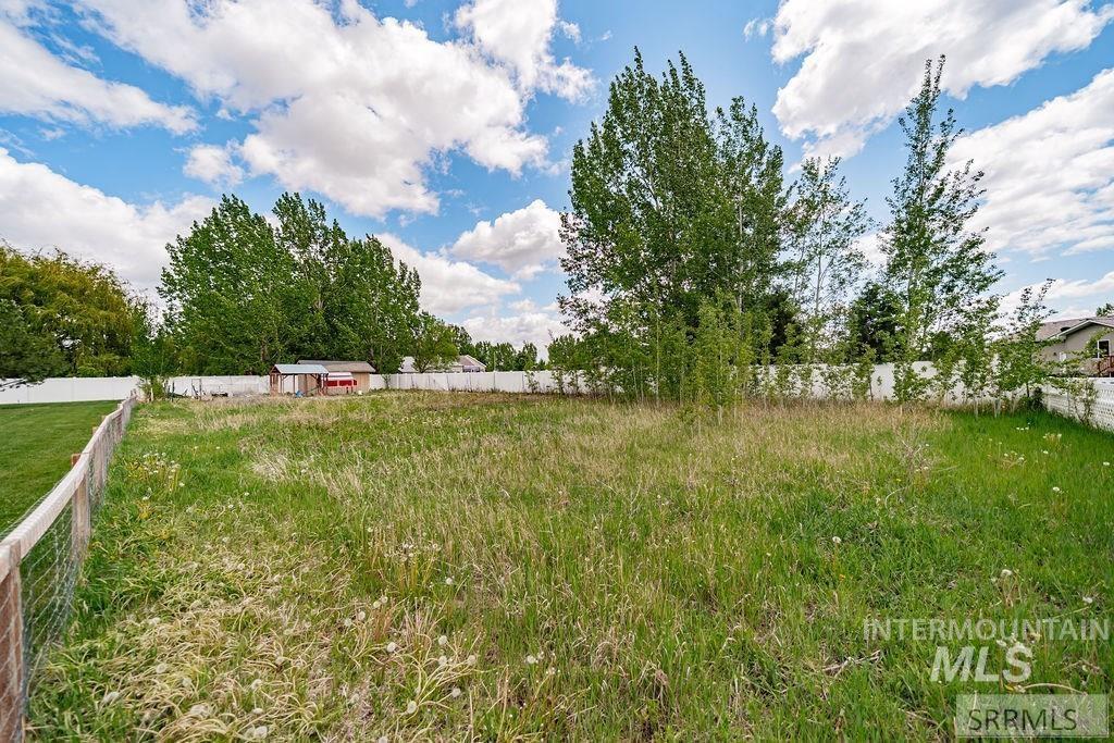 3860 E 390 N, Rigby, Idaho 83442, 6 Bedrooms, 1 Bathroom, Residential For Sale, Price $574,900, 98982072