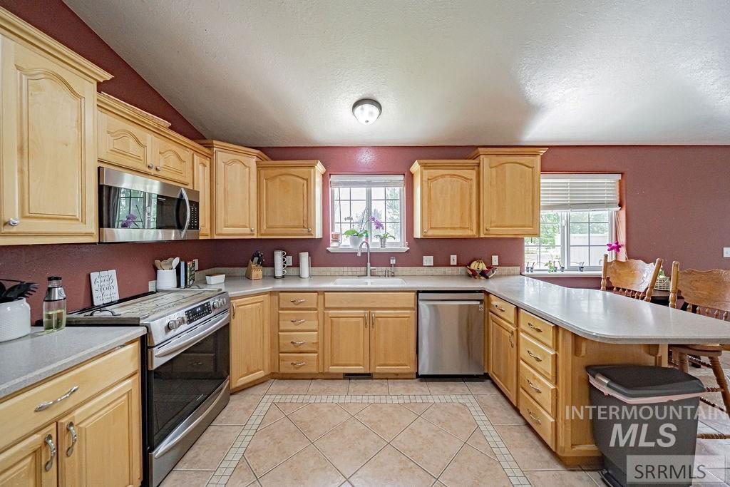 3860 E 390 N, Rigby, Idaho 83442, 6 Bedrooms, 1 Bathroom, Residential For Sale, Price $574,900, 98982072