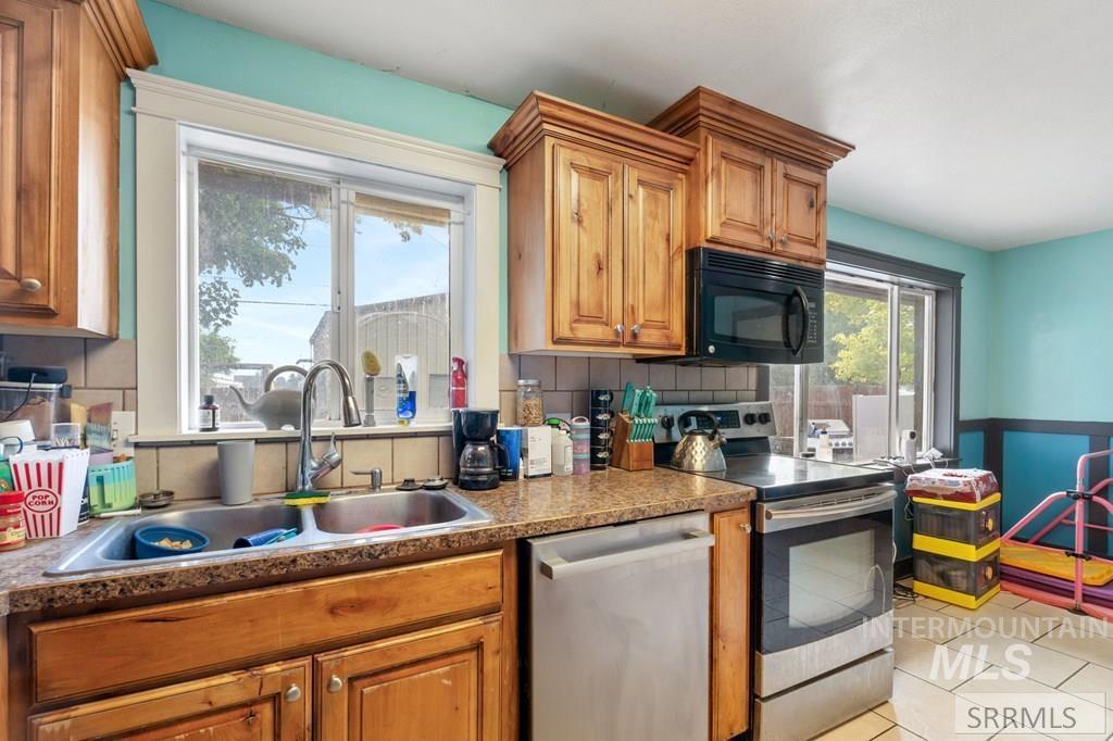 2483 Mars Street, Idaho Falls, Idaho 83402, 4 Bedrooms, 2 Bathrooms, Residential For Sale, Price $399,000, 98982073