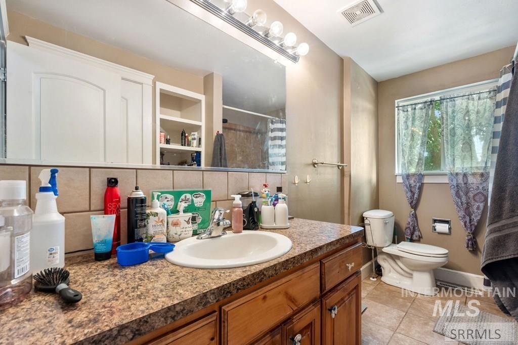 2483 Mars Street, Idaho Falls, Idaho 83402, 4 Bedrooms, 2 Bathrooms, Residential For Sale, Price $399,000, 98982073