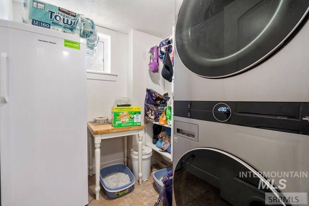 2483 Mars Street, Idaho Falls, Idaho 83402, 4 Bedrooms, 2 Bathrooms, Residential For Sale, Price $399,000, 98982073