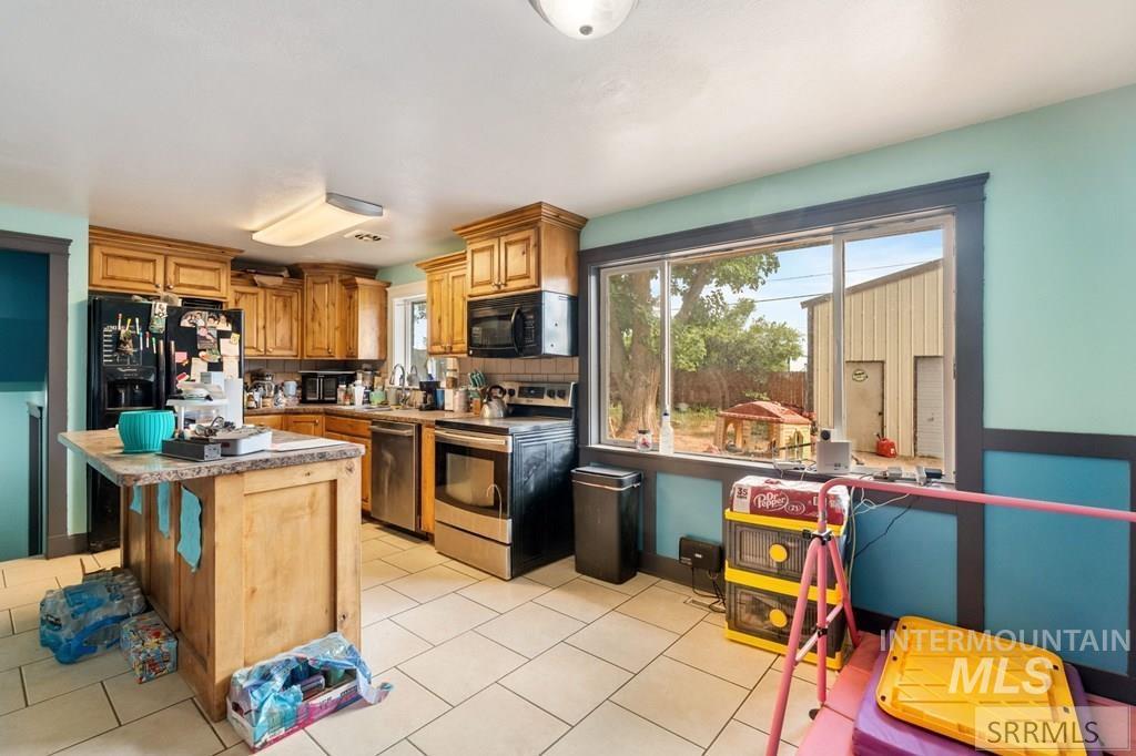 2483 Mars Street, Idaho Falls, Idaho 83402, 4 Bedrooms, 2 Bathrooms, Residential For Sale, Price $399,000, 98982073