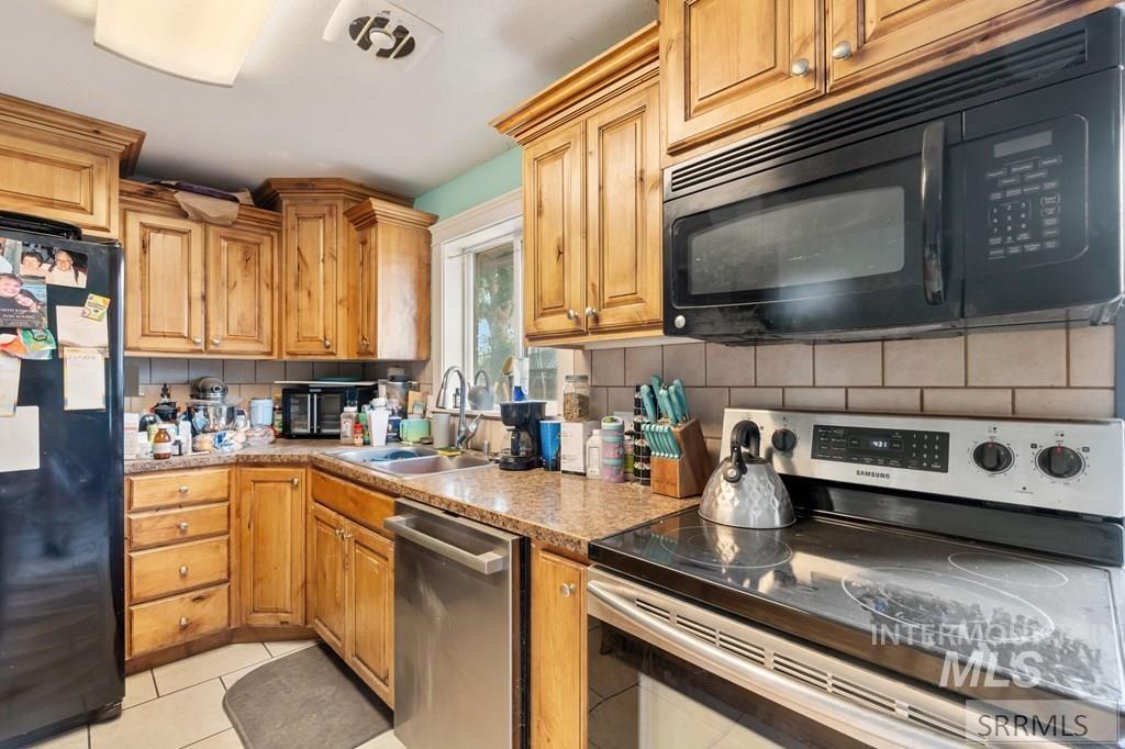 2483 Mars Street, Idaho Falls, Idaho 83402, 4 Bedrooms, 2 Bathrooms, Residential For Sale, Price $399,000, 98982073