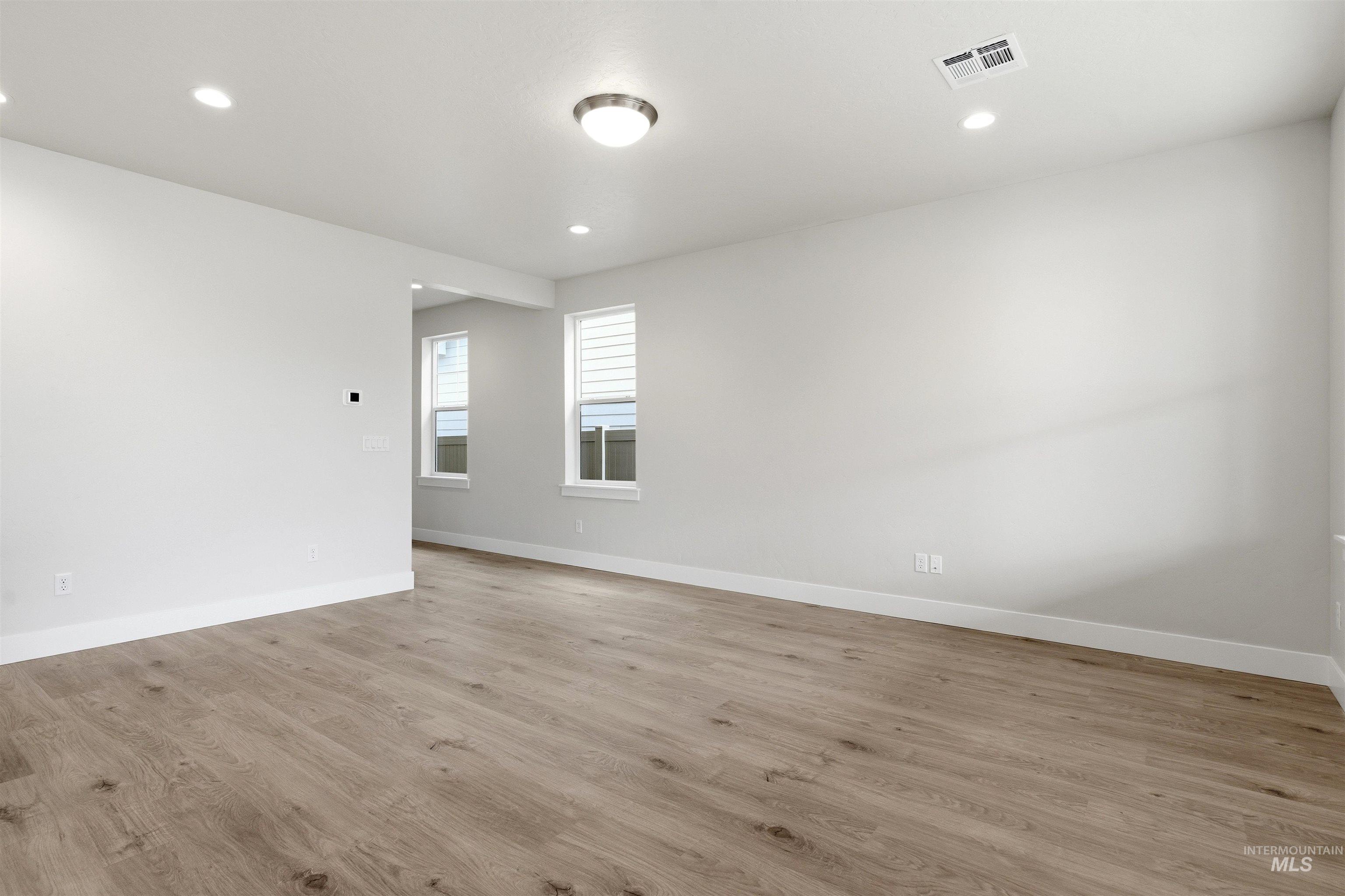 5536 W Lost Rapids St, Meridian, Idaho 83646, 3 Bedrooms, 2.5 Bathrooms, Residential For Sale, Price $498,990, 98982074