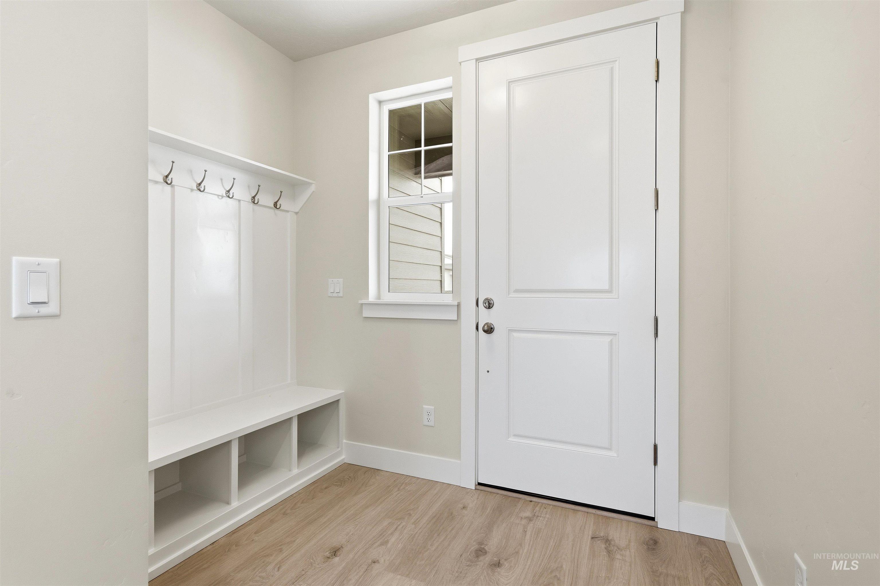 5536 W Lost Rapids St, Meridian, Idaho 83646, 3 Bedrooms, 2.5 Bathrooms, Residential For Sale, Price $498,990, 98982074