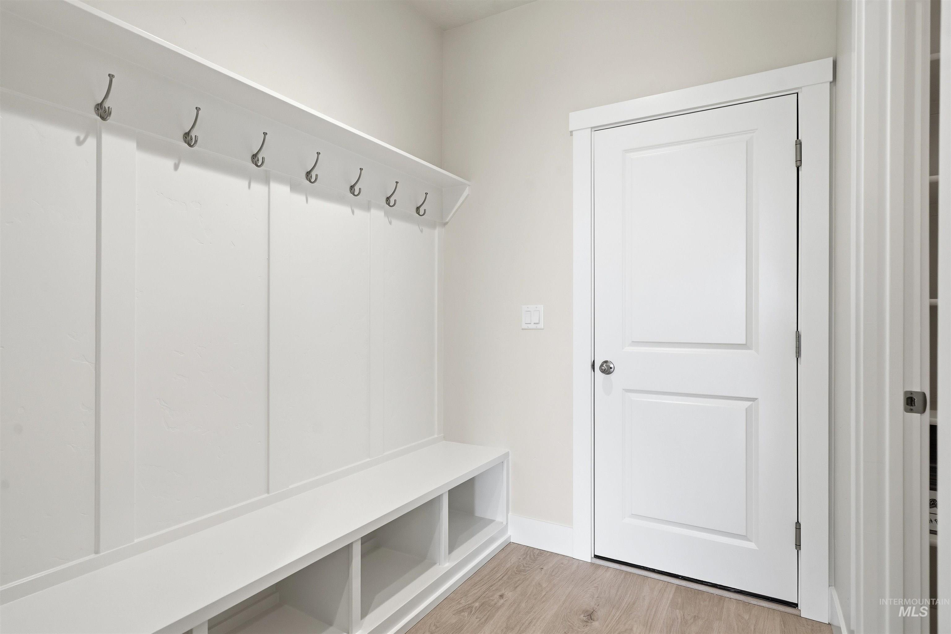 5536 W Lost Rapids St, Meridian, Idaho 83646, 3 Bedrooms, 2.5 Bathrooms, Residential For Sale, Price $498,990, 98982074