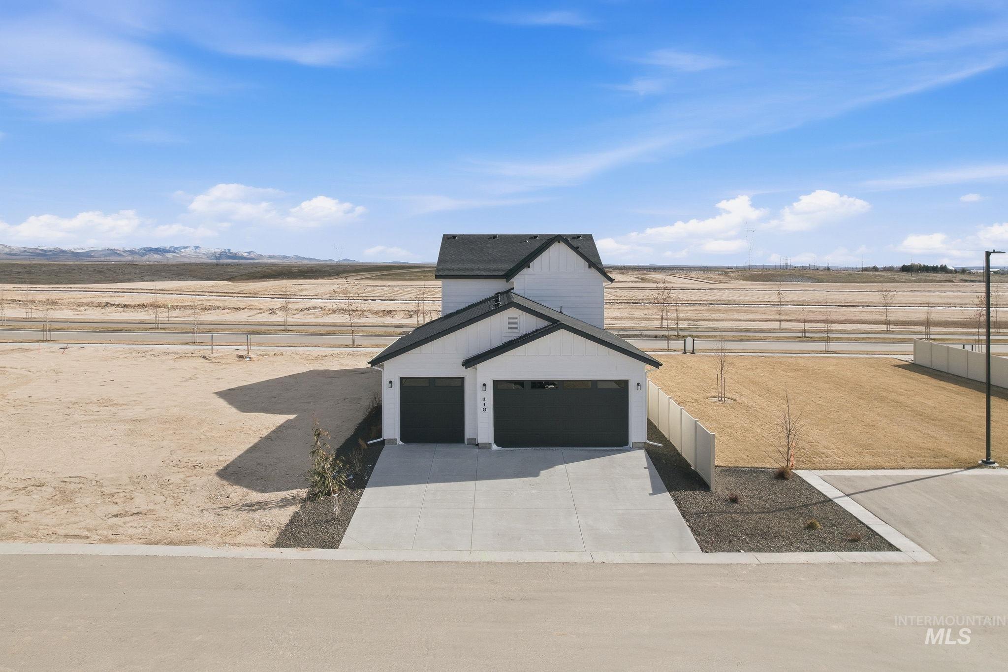 410 Mayfield Springs Blvd, Boise, Idaho 83716, 4 Bedrooms, 2.5 Bathrooms, Residential For Sale, Price $419,000,MLS 98982075