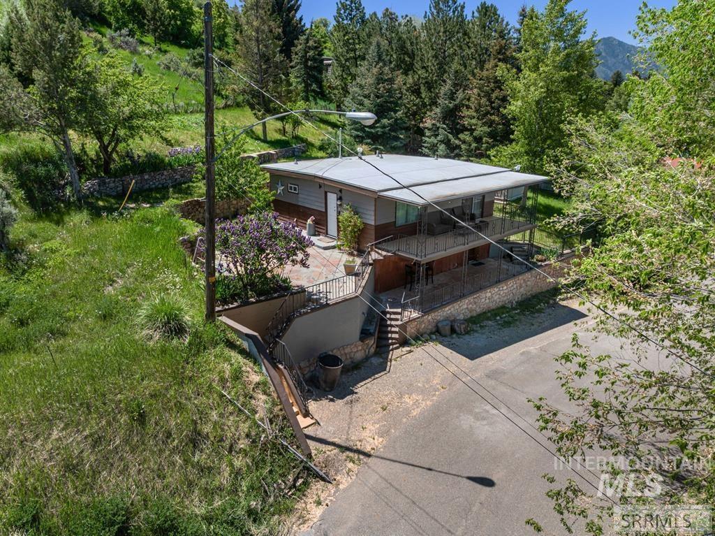 191 E Booth Street, Lava Hot Springs, Idaho 83246, 3 Bedrooms, 2.5 Bathrooms, Residential For Sale, Price $465,000, 98982077