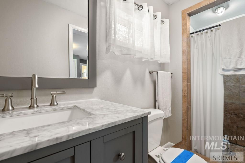 191 E Booth Street, Lava Hot Springs, Idaho 83246, 3 Bedrooms, 2.5 Bathrooms, Residential For Sale, Price $465,000, 98982077