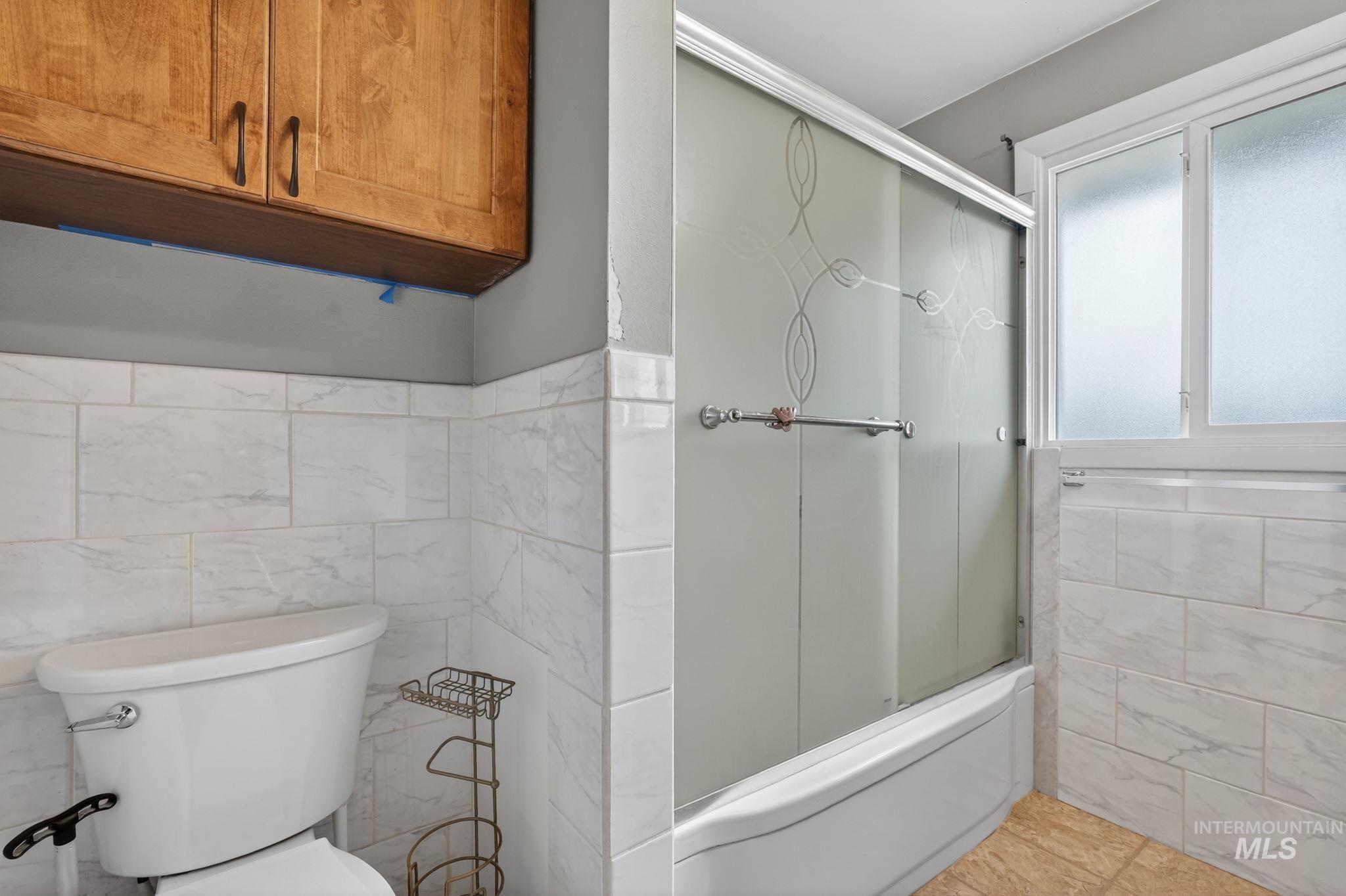 900 Stanger Avenue, Idaho Falls, Idaho 83404, 5 Bedrooms, 2 Bathrooms, Residential For Sale, Price $379,000, 98982079