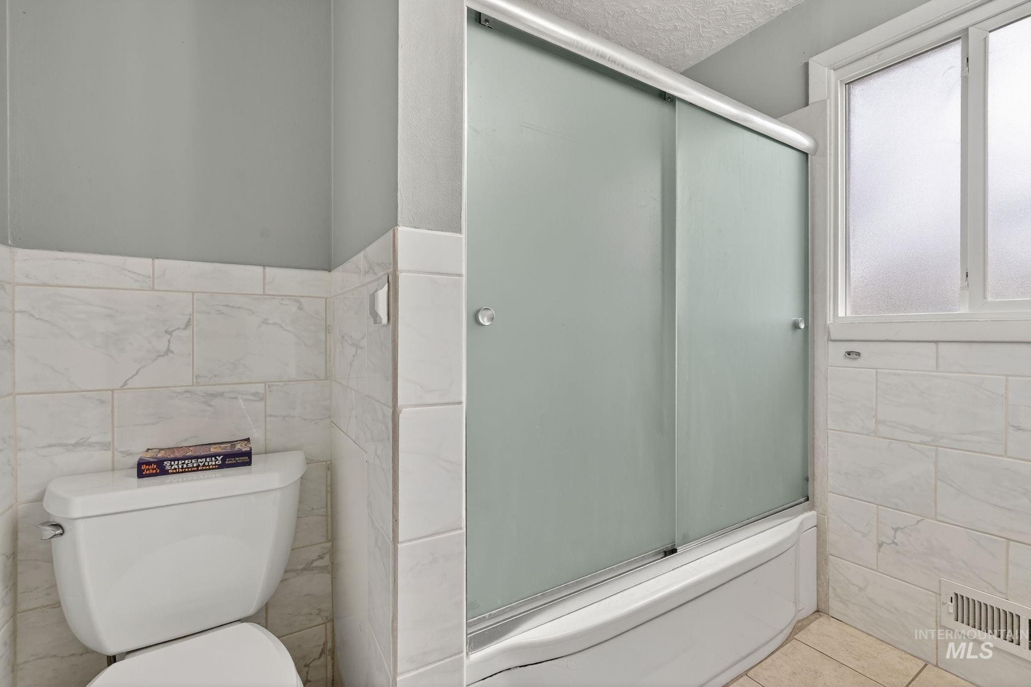 900 Stanger Avenue, Idaho Falls, Idaho 83404, 5 Bedrooms, 2 Bathrooms, Residential For Sale, Price $379,000, 98982079