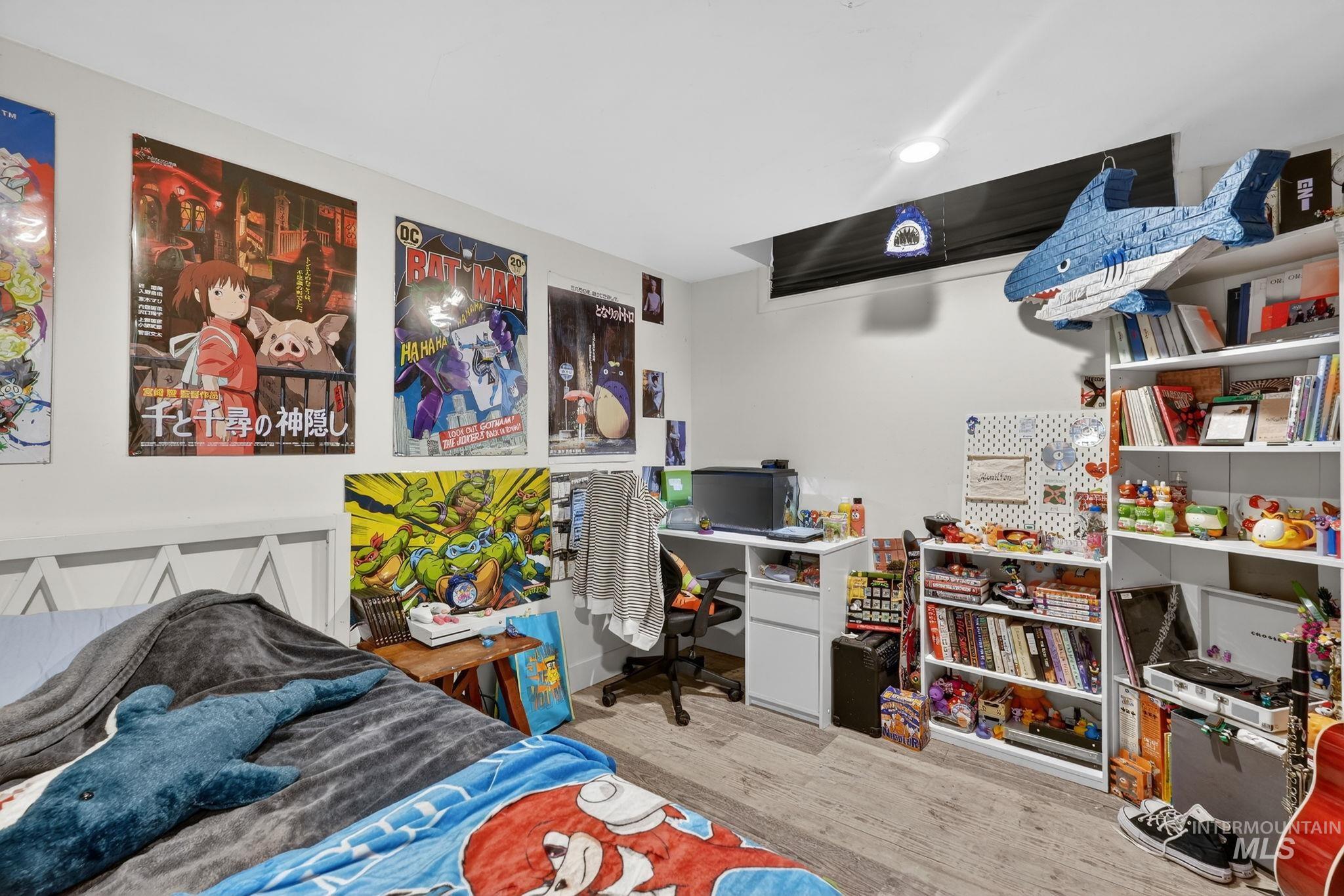 900 Stanger Avenue, Idaho Falls, Idaho 83404, 5 Bedrooms, 2 Bathrooms, Residential For Sale, Price $379,000, 98982079